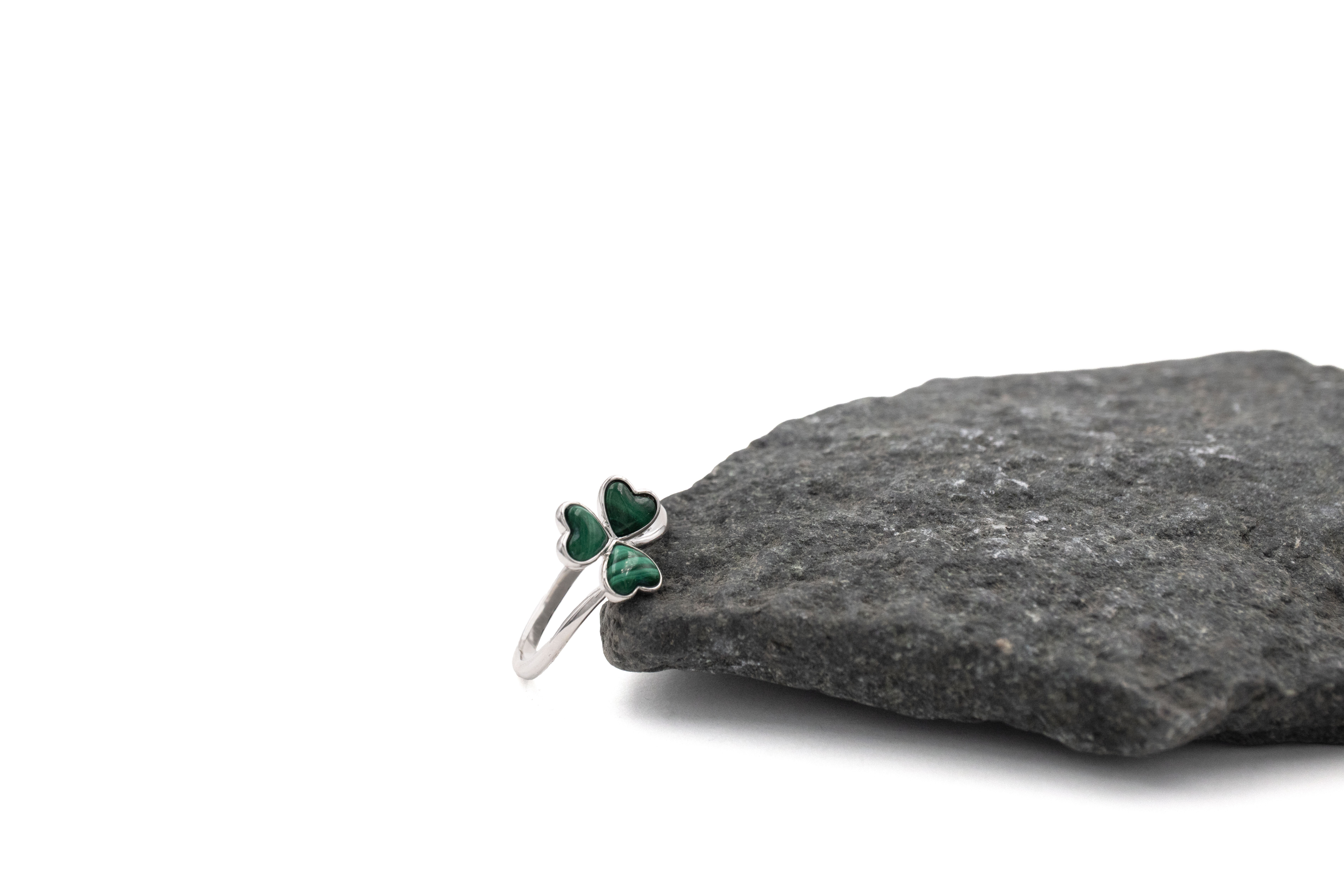 Attractive Sterling Silver Shamrock Ring For Women With a Polished Finish