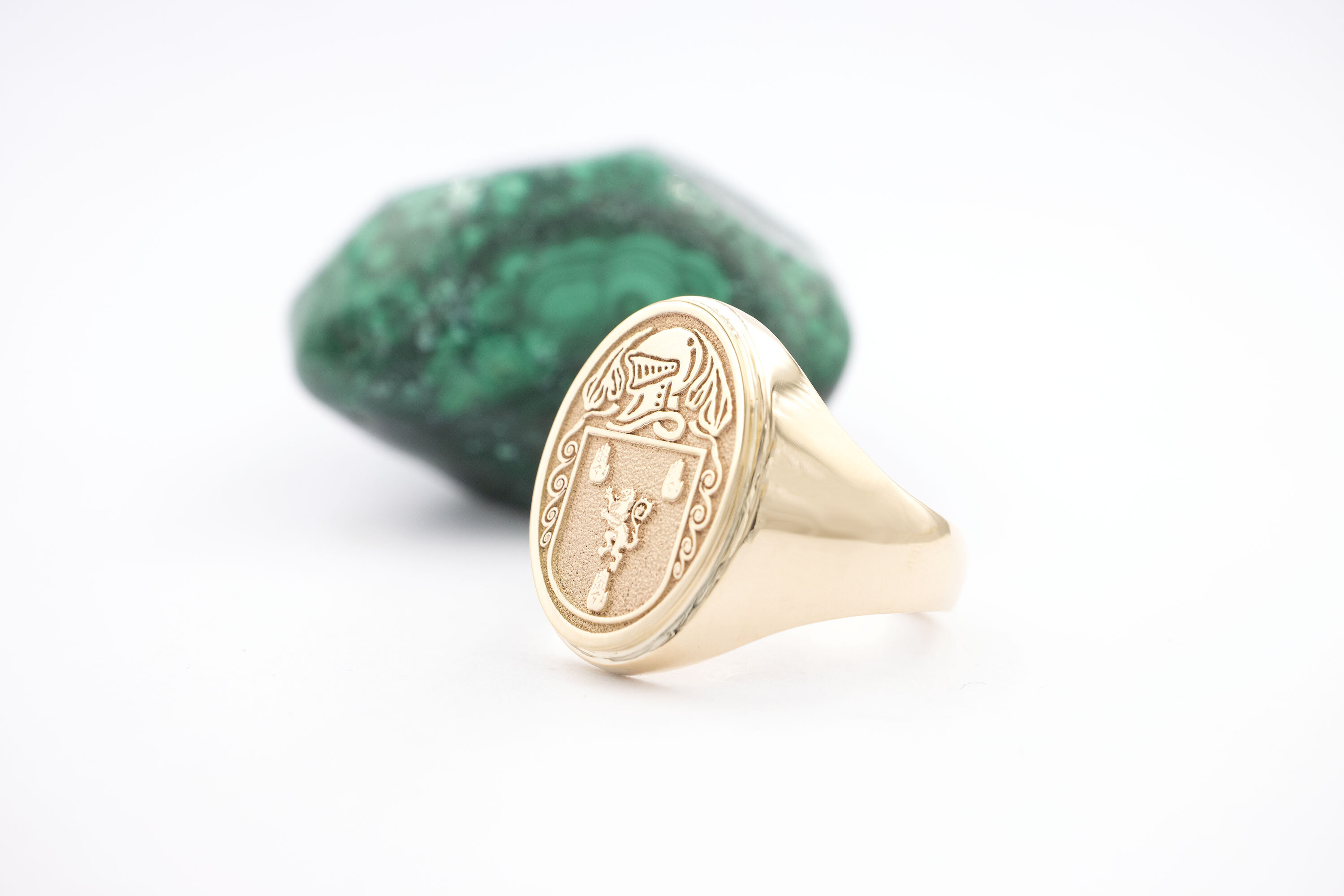 Striking Yellow Gold Family Crest 14.8mm Ring For Men