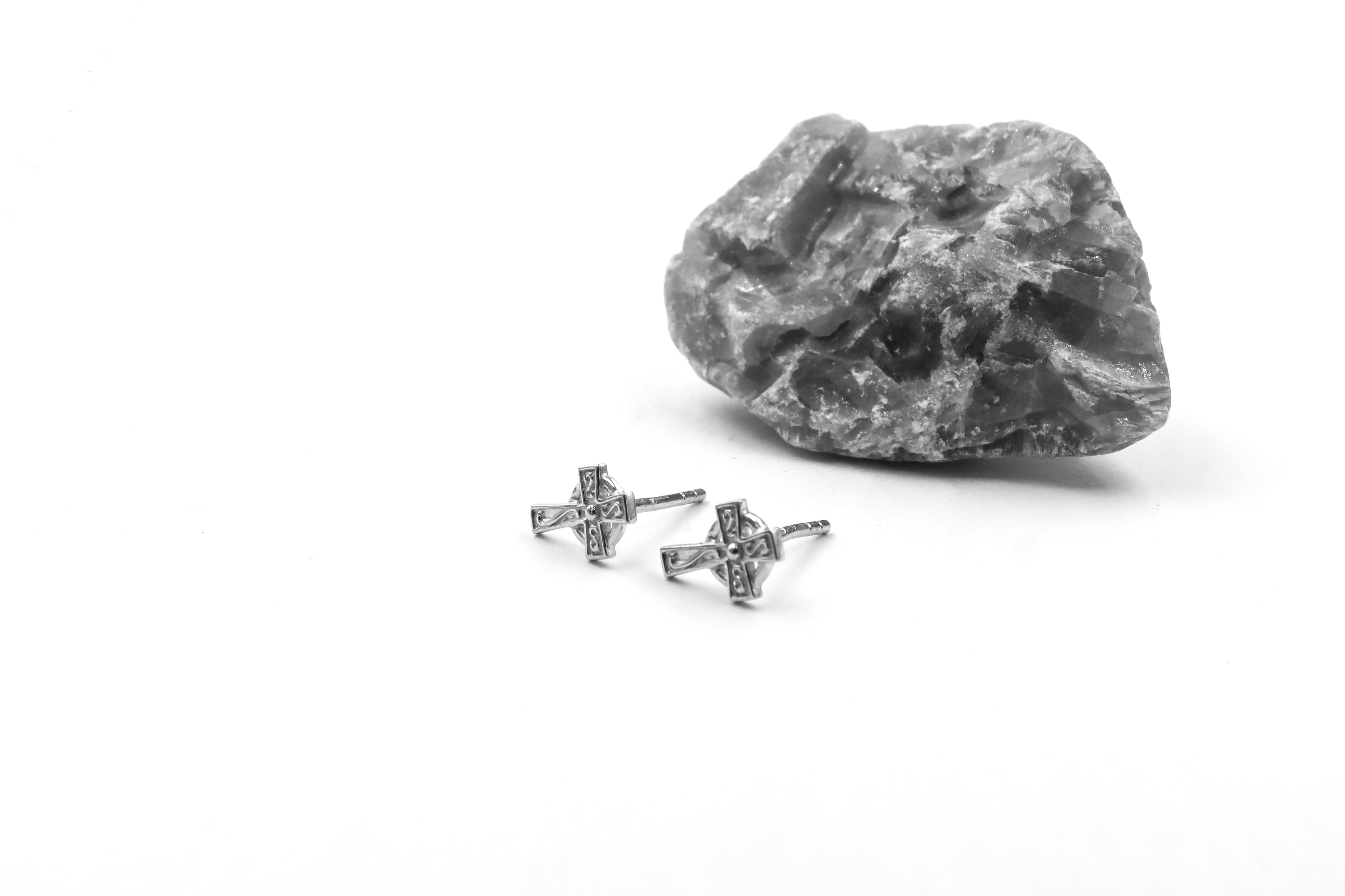 Gorgeous Sterling Silver Celtic Cross Earrings For Women