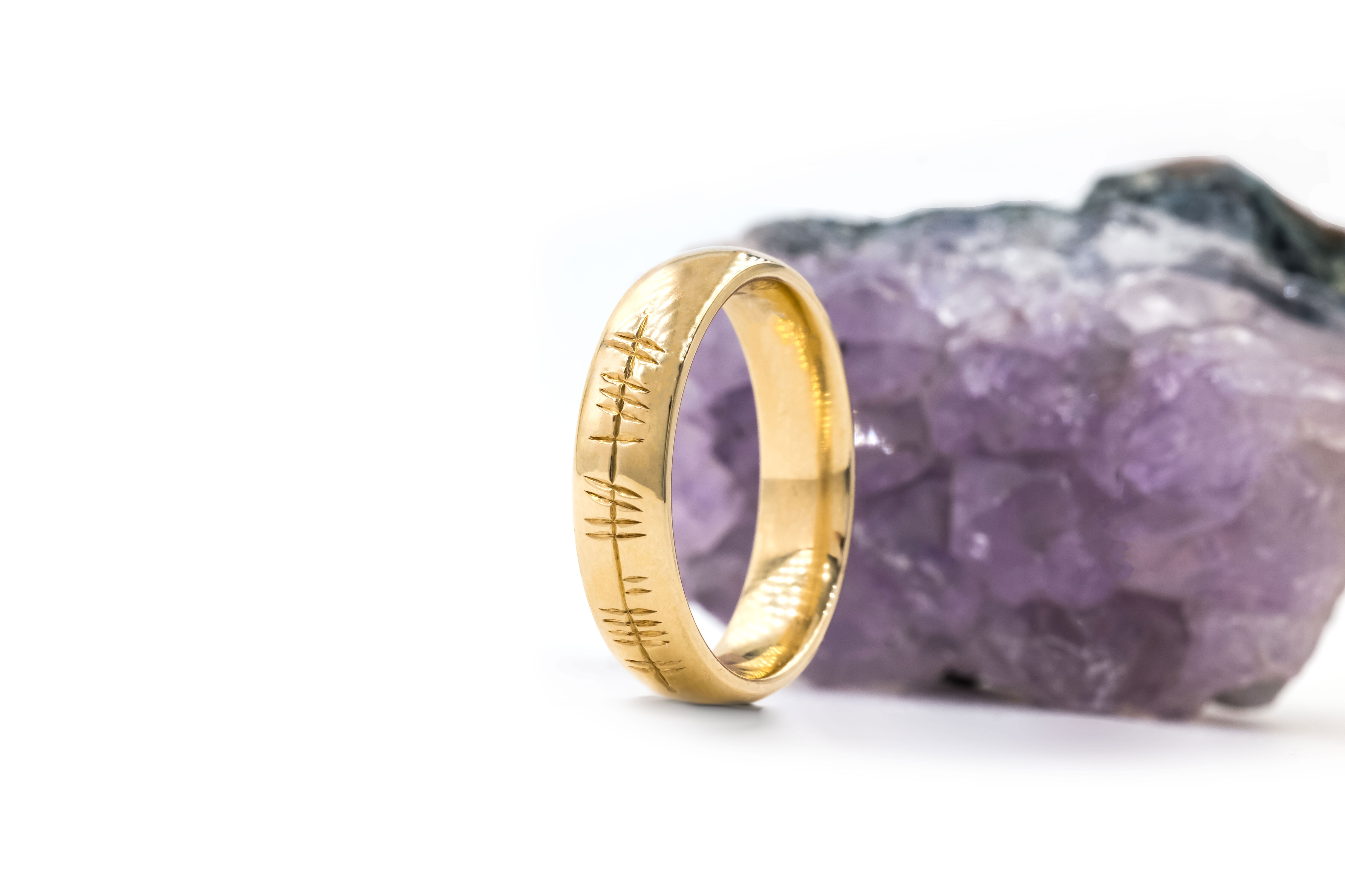 Polished 18K Yellow Gold Ogham Ring