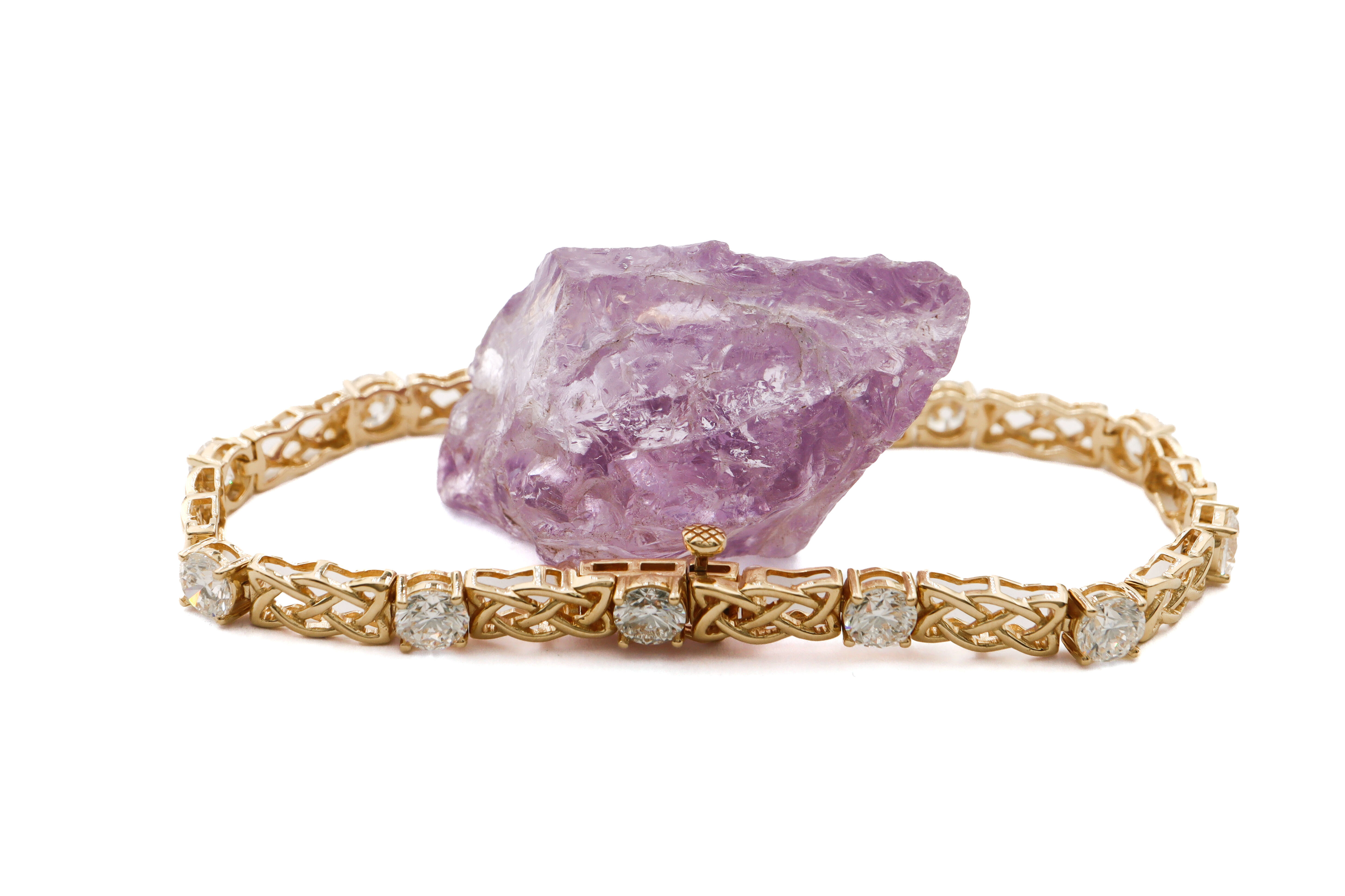 Real Yellow Gold Celtic Knot Bracelet For Women With a Polished Finish