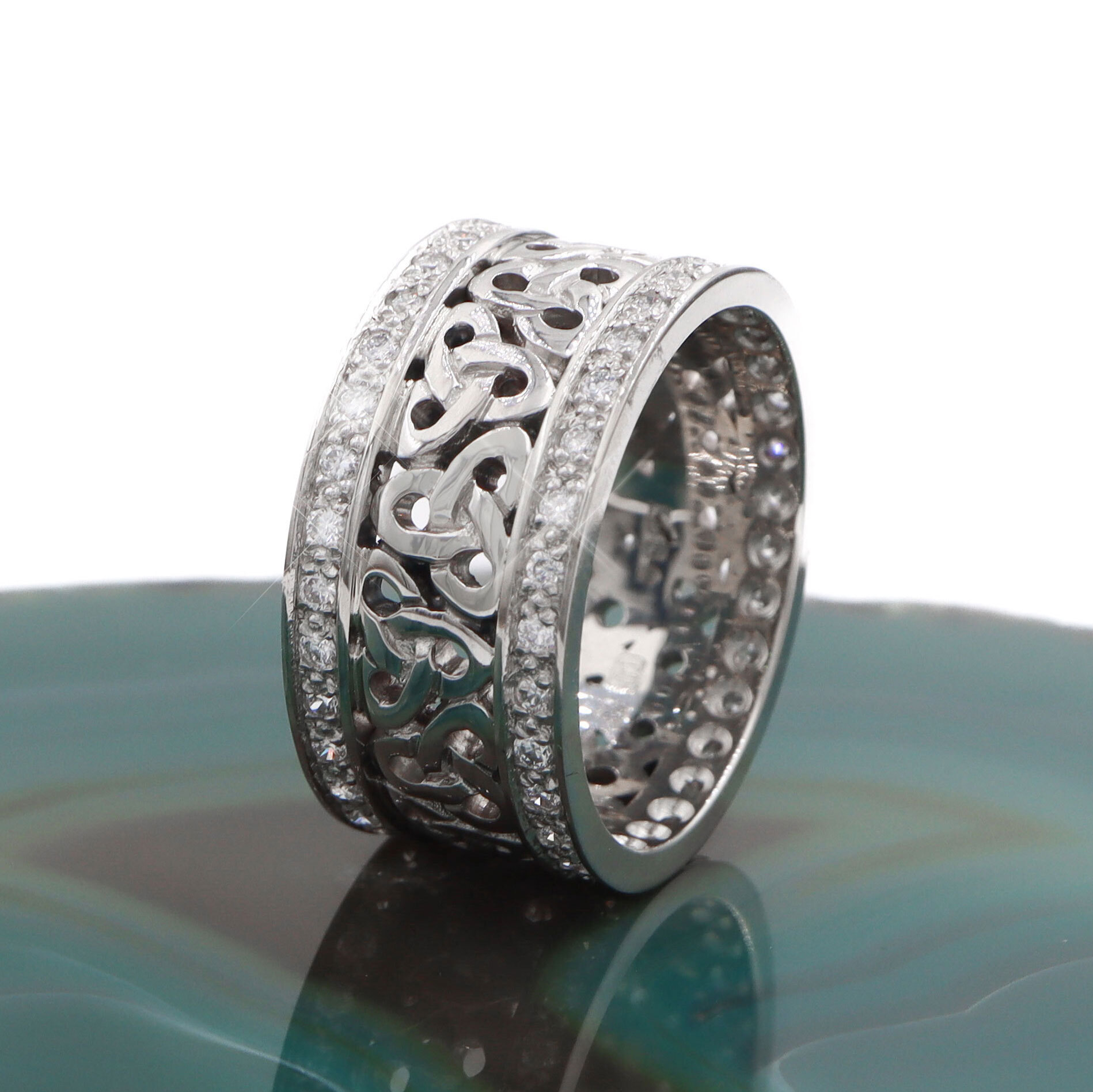 Ladies Trinity Knot Ring with Diamond Trim
