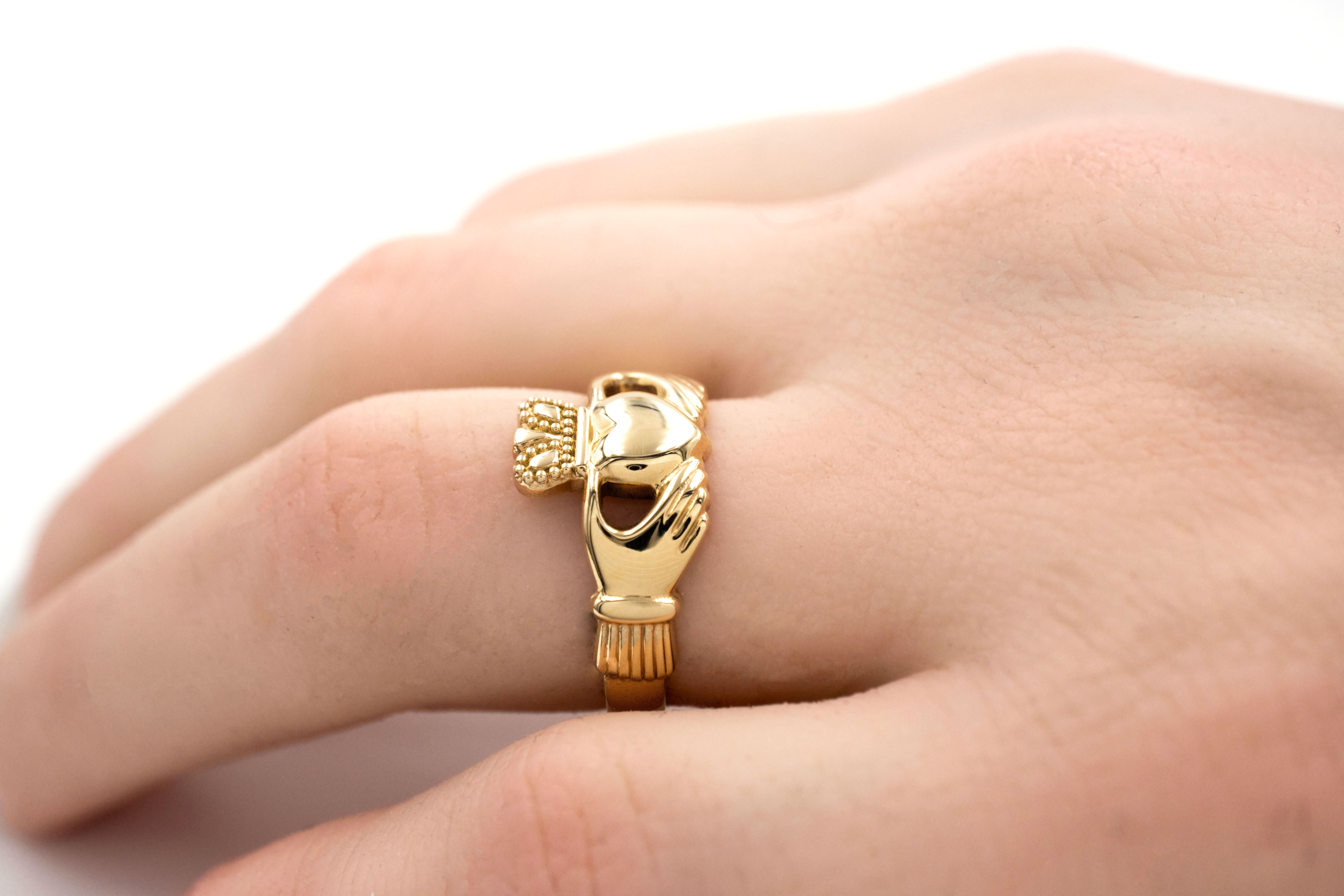 Womens Genuine 9K Yellow Gold Claddagh 2.0mm Ring - Model Photo