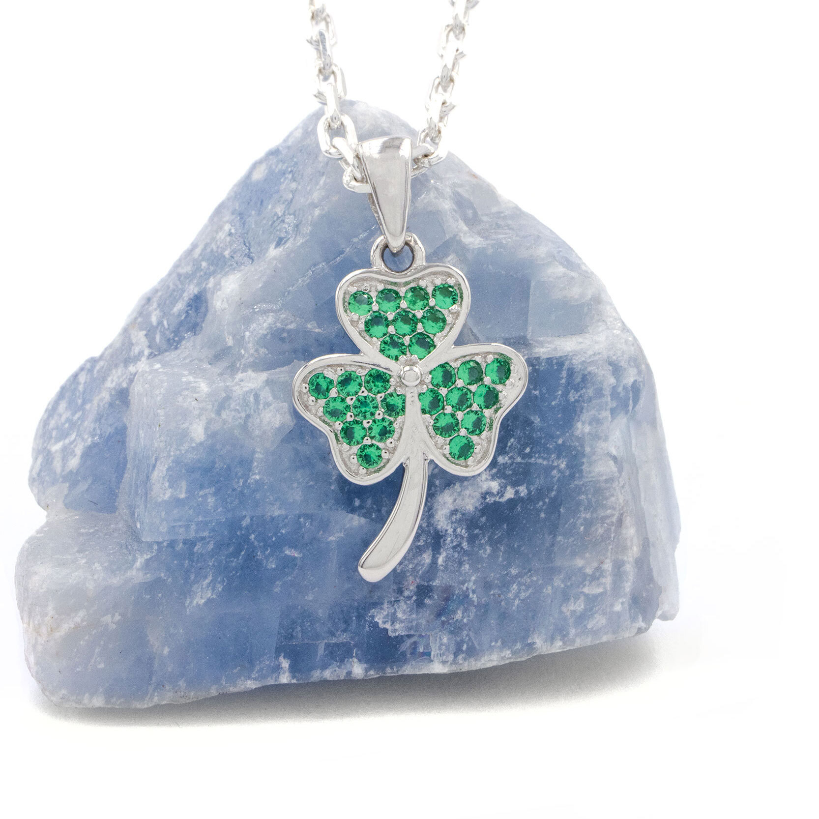 Sterling silver hot sale shamrock necklace