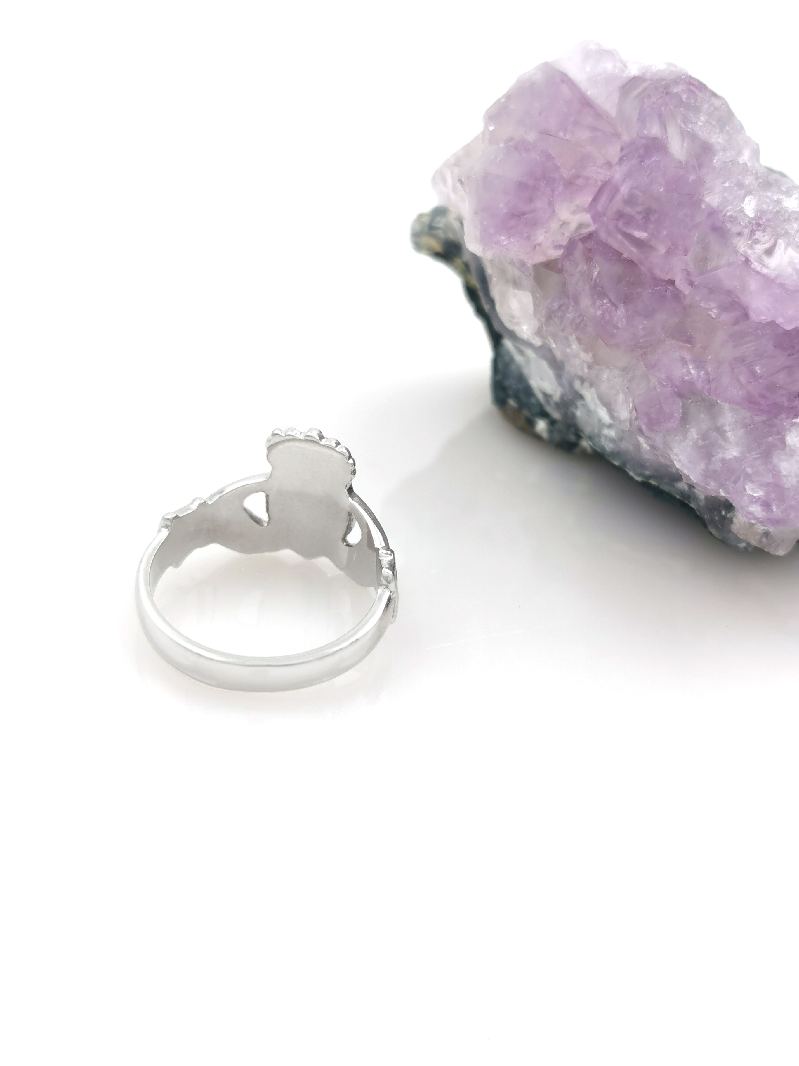 Womens Authentic Platinum Claddagh Ring