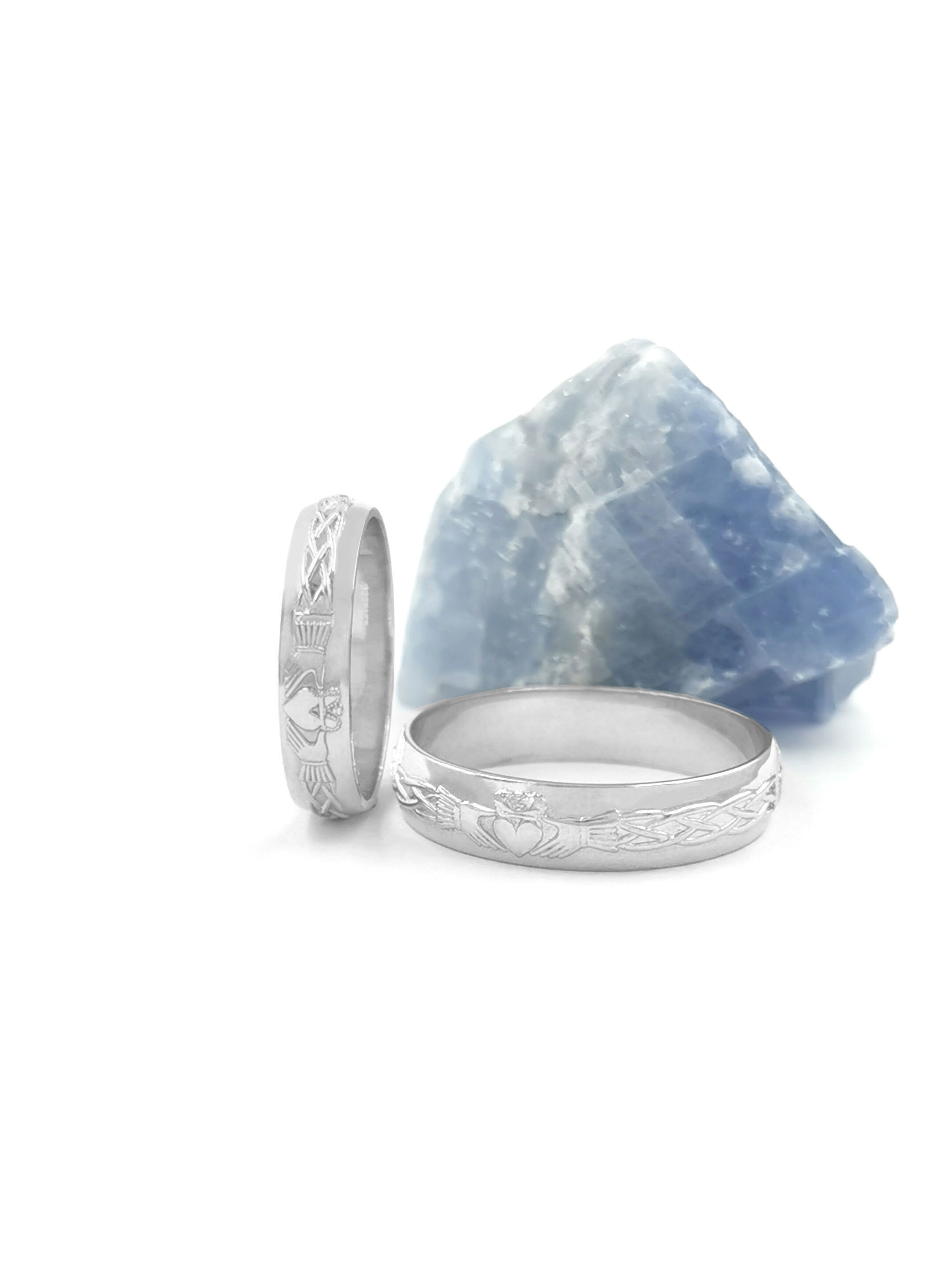 Romantic 14K White Gold Claddagh & Celtic Knot Ring For Women