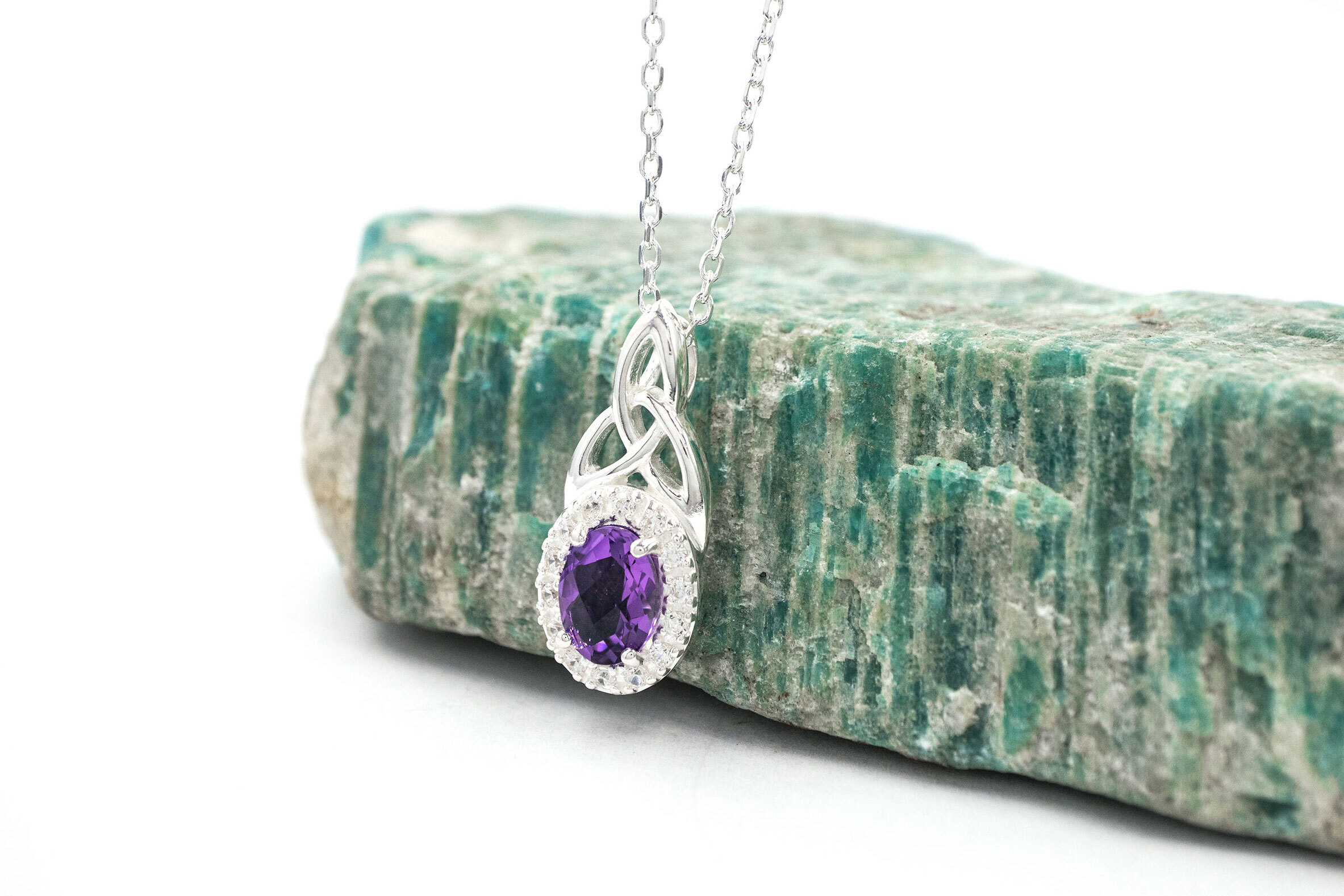 Womens Striking Sterling Silver Trinity Knot Gift Set