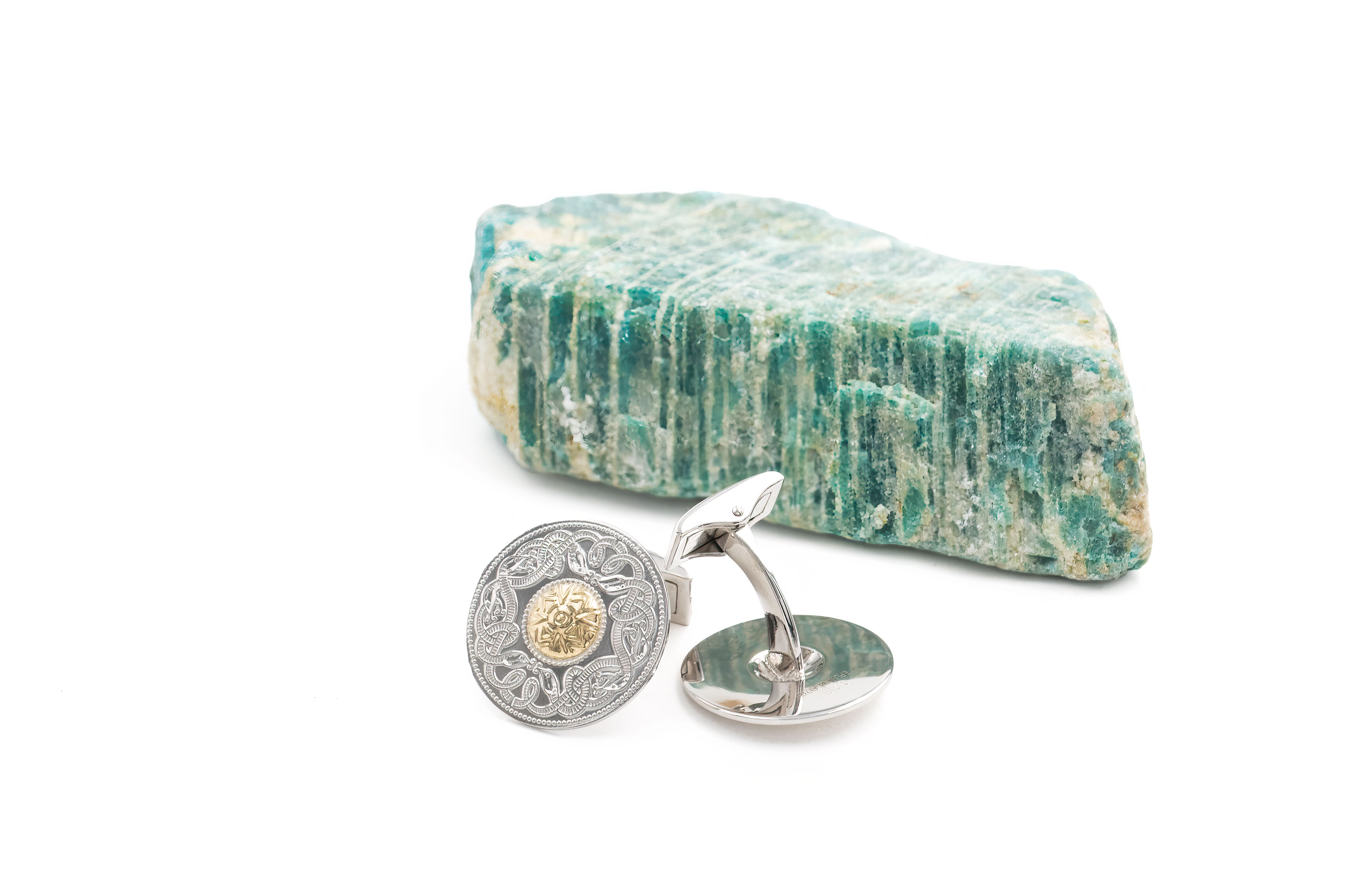 Large Mens Attractive Sterling Silver & 18K Yellow Gold Celtic Knot & Celtic Warrior Cufflinks. Picture Of The Back.