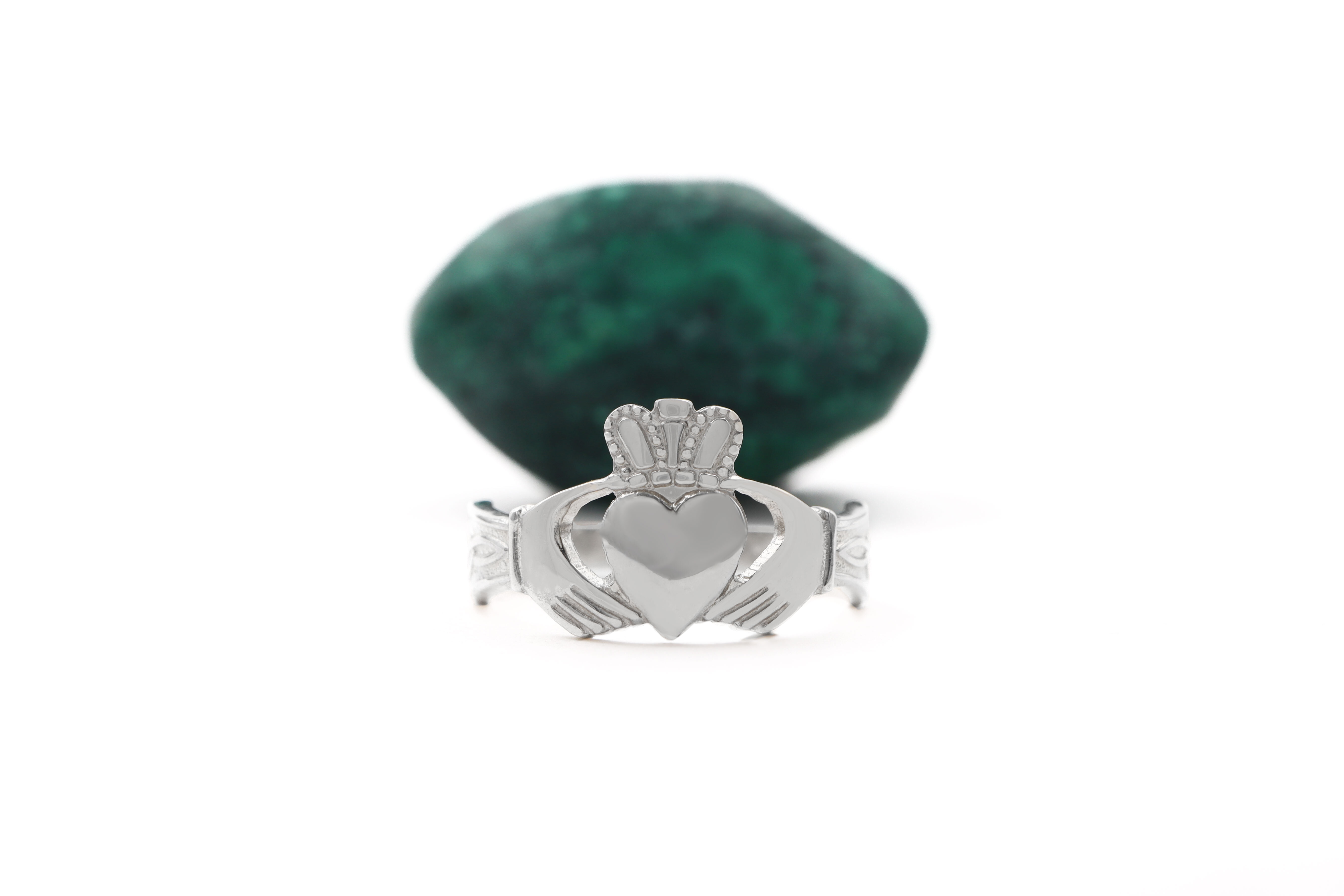 Mens Platinum 950 Claddagh Ring