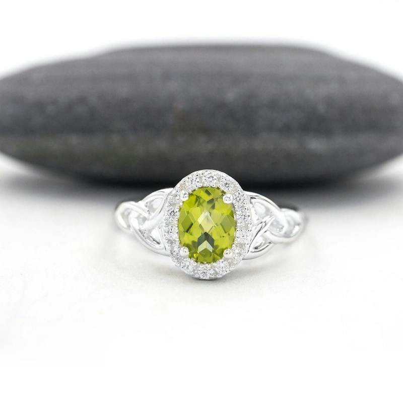 August Baby Rocks August Birthstones: Peridot, Sardonyx, Spinel