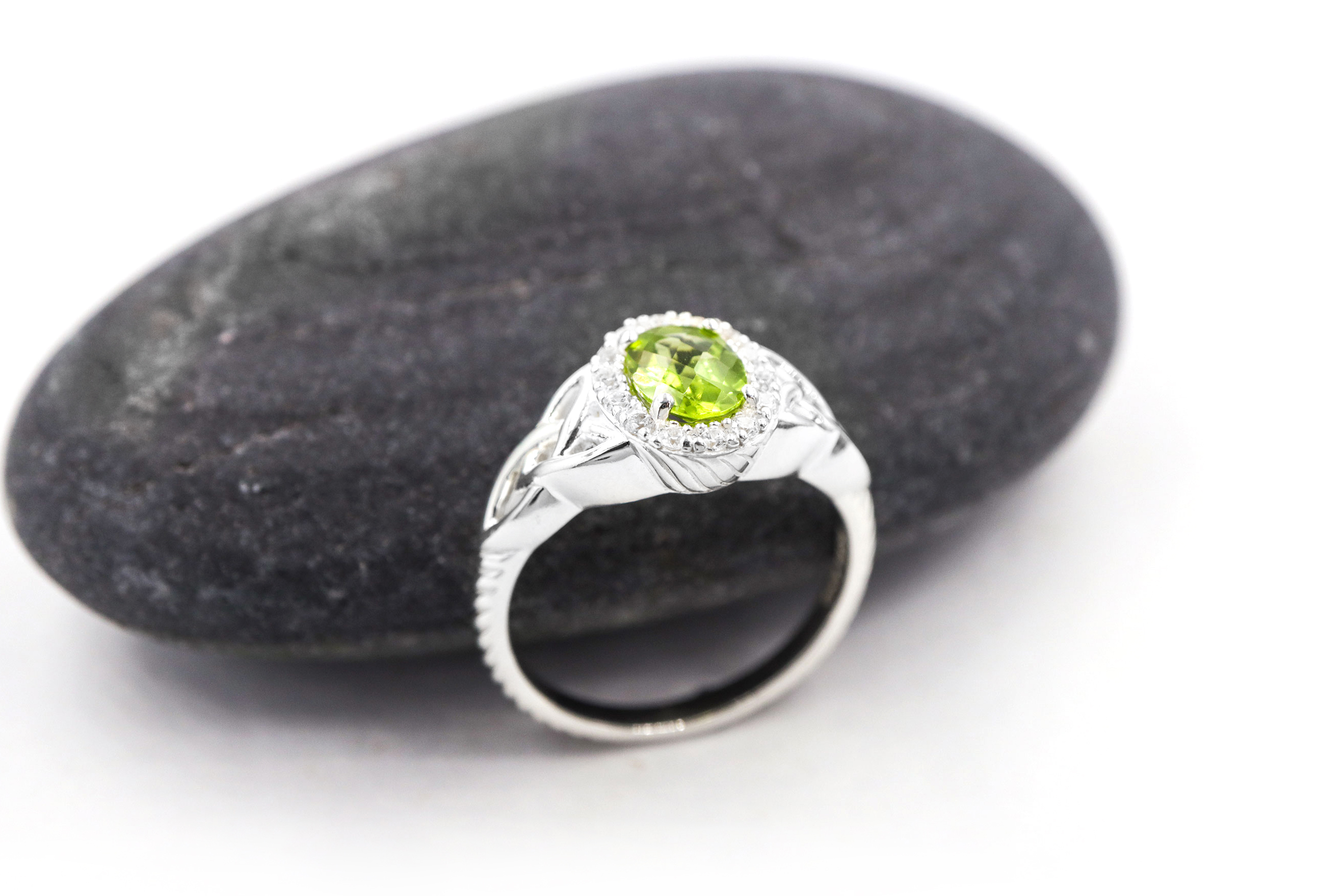 Attractive Sterling Silver Trinity Knot Gift Set For Women