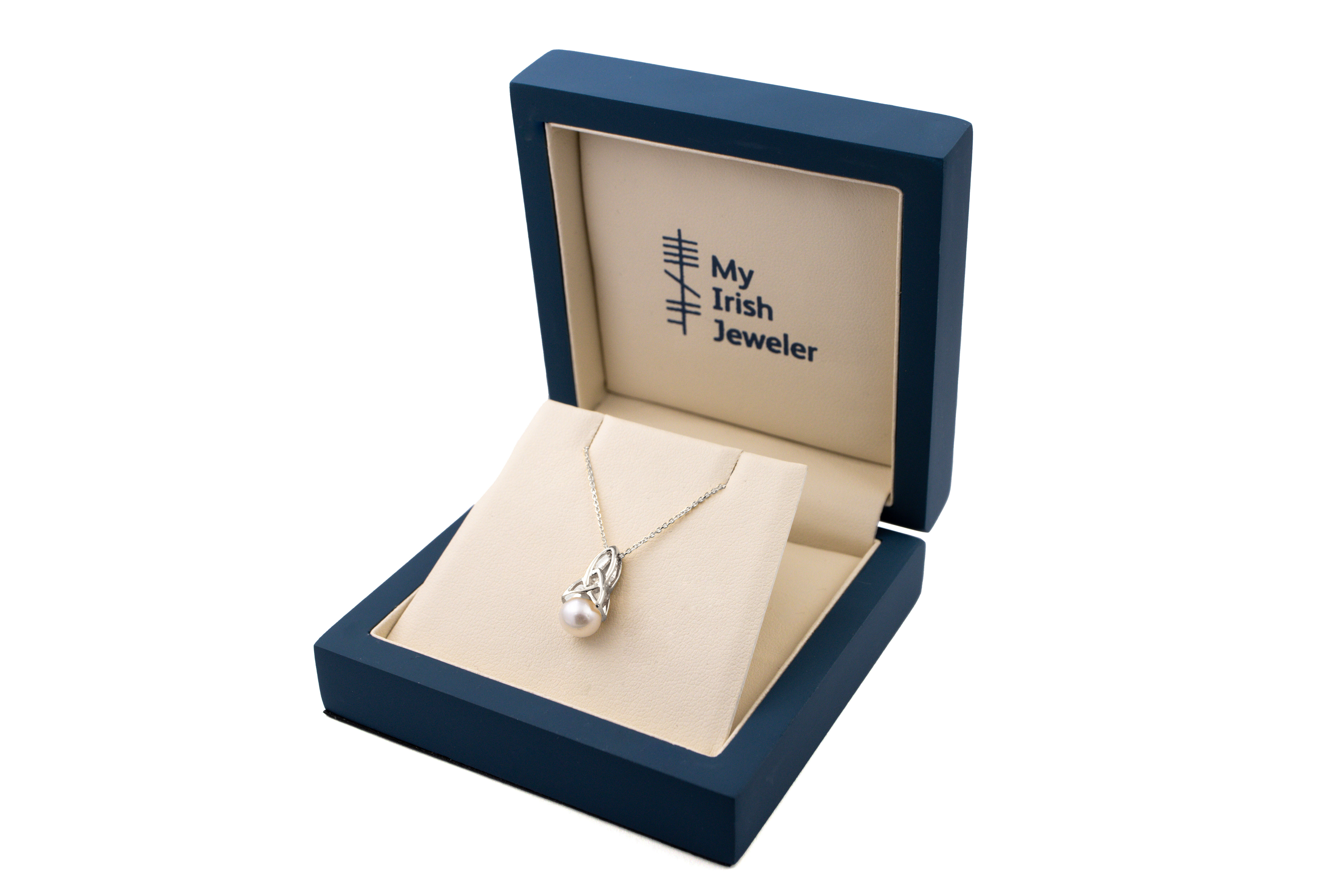 Gorgeous Sterling Silver Trinity Knot Necklace For Women