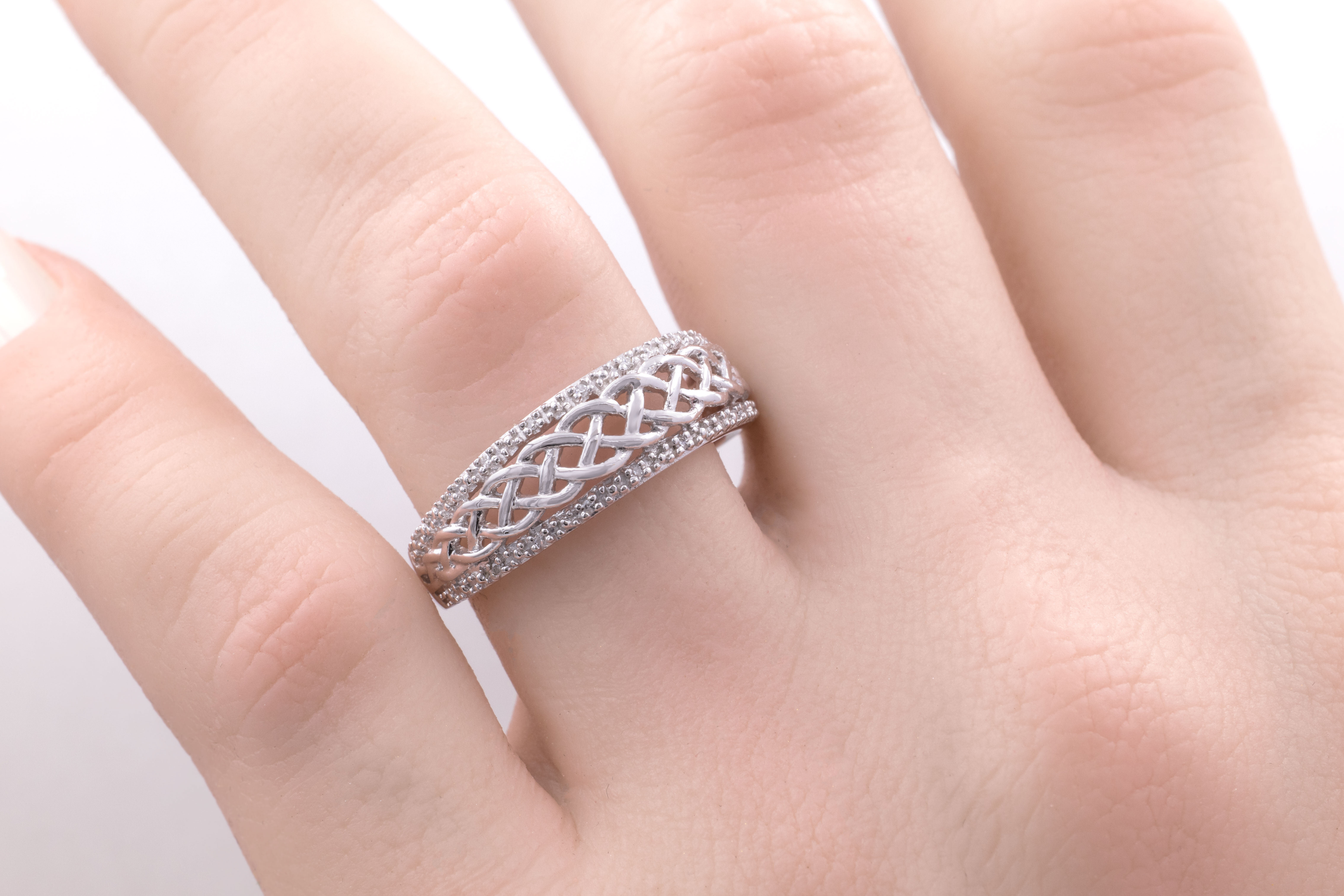 Genuine White Gold Celtic Knot Ring With a Polished Finish For Women