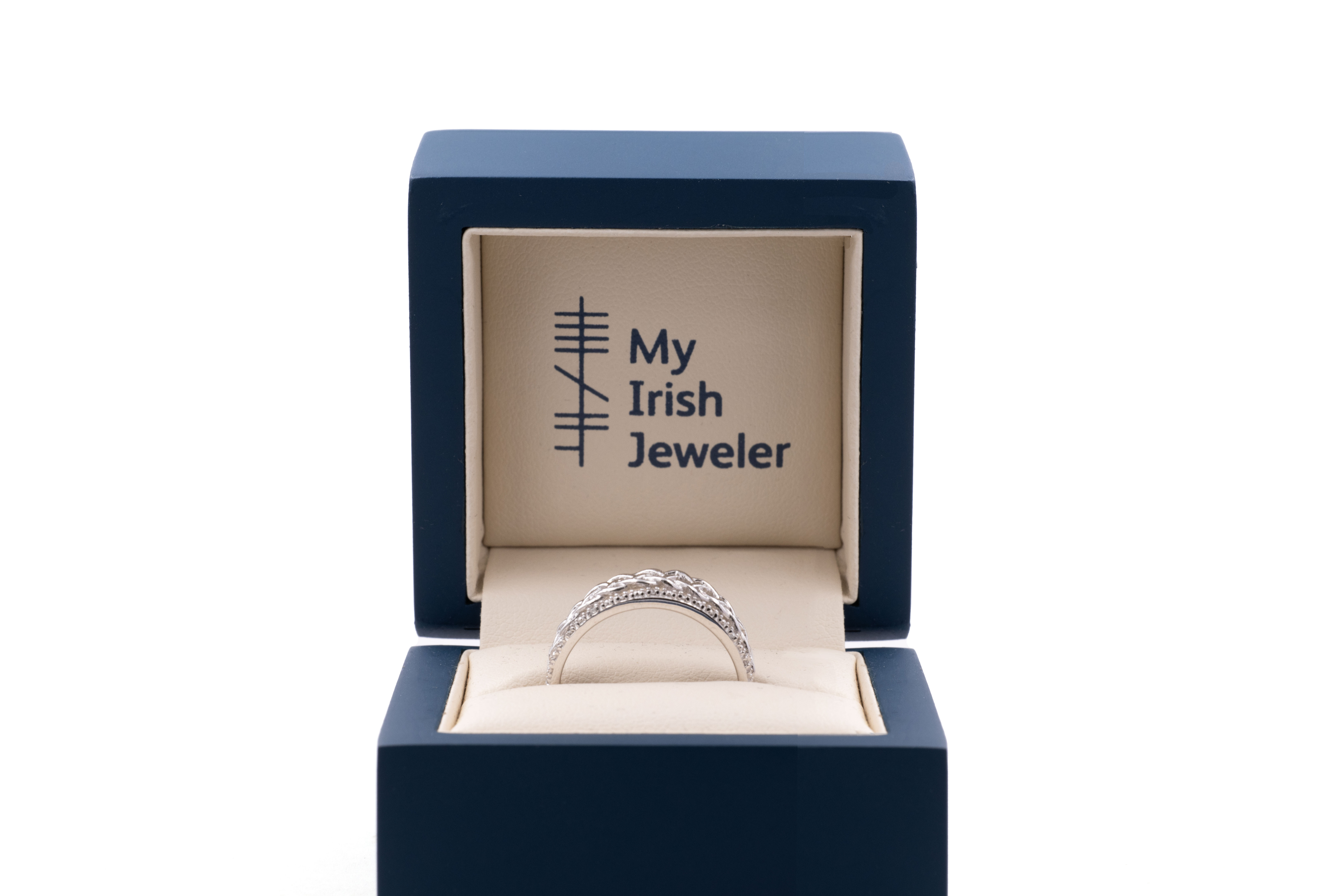 Irish White Gold Celtic Knot Ring For Women With a Polished Finish