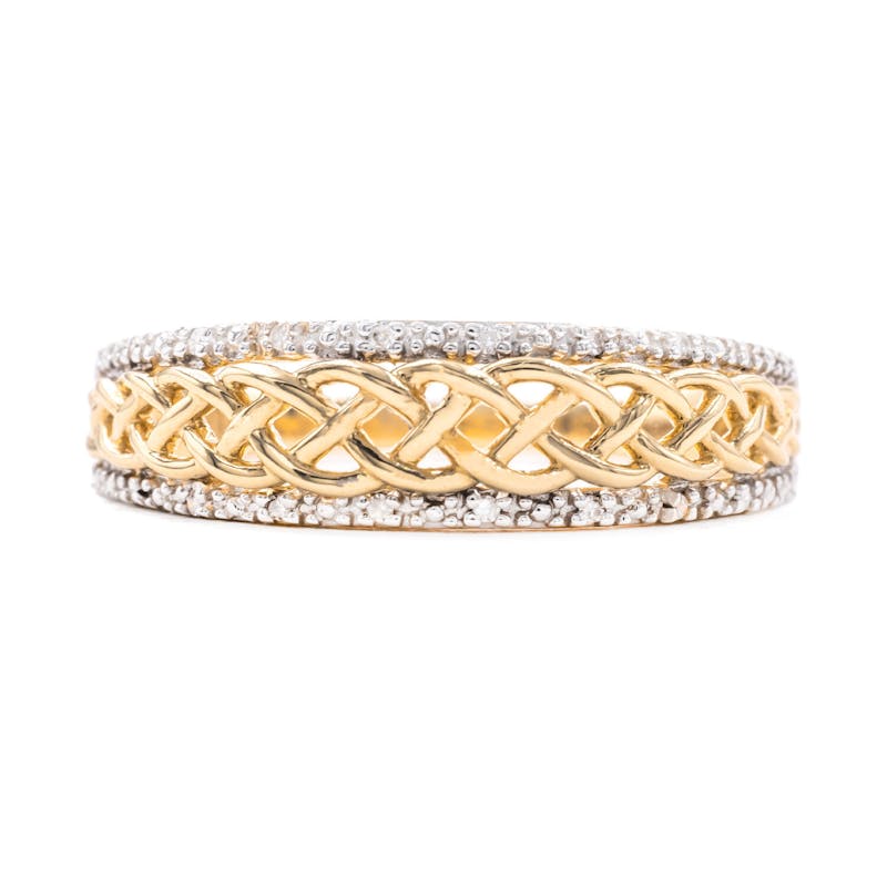 Gorgeous Yellow Gold Celtic Knot Ring With a Polished Finish For Women