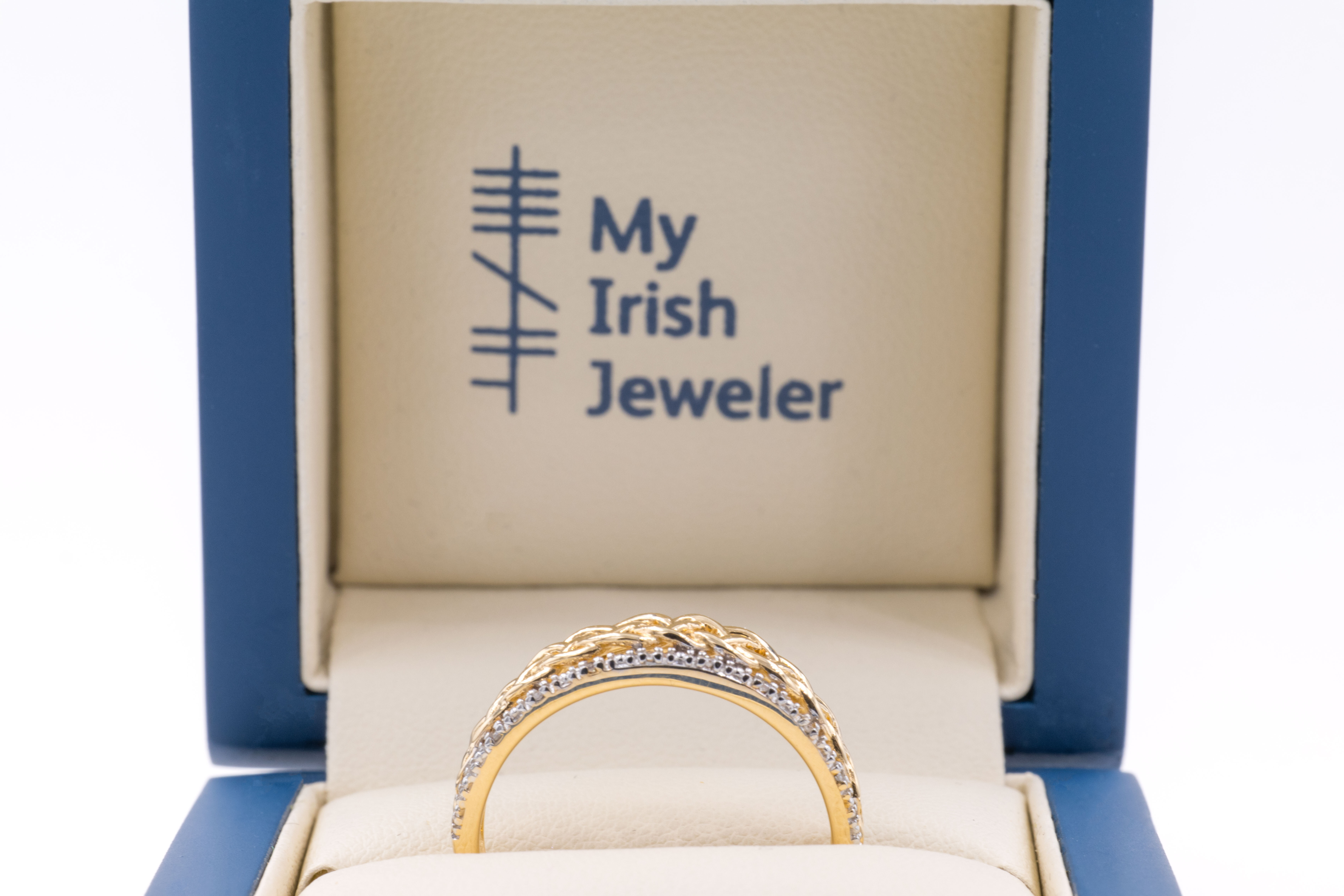 Womens Polished Yellow Gold Celtic Knot Ring