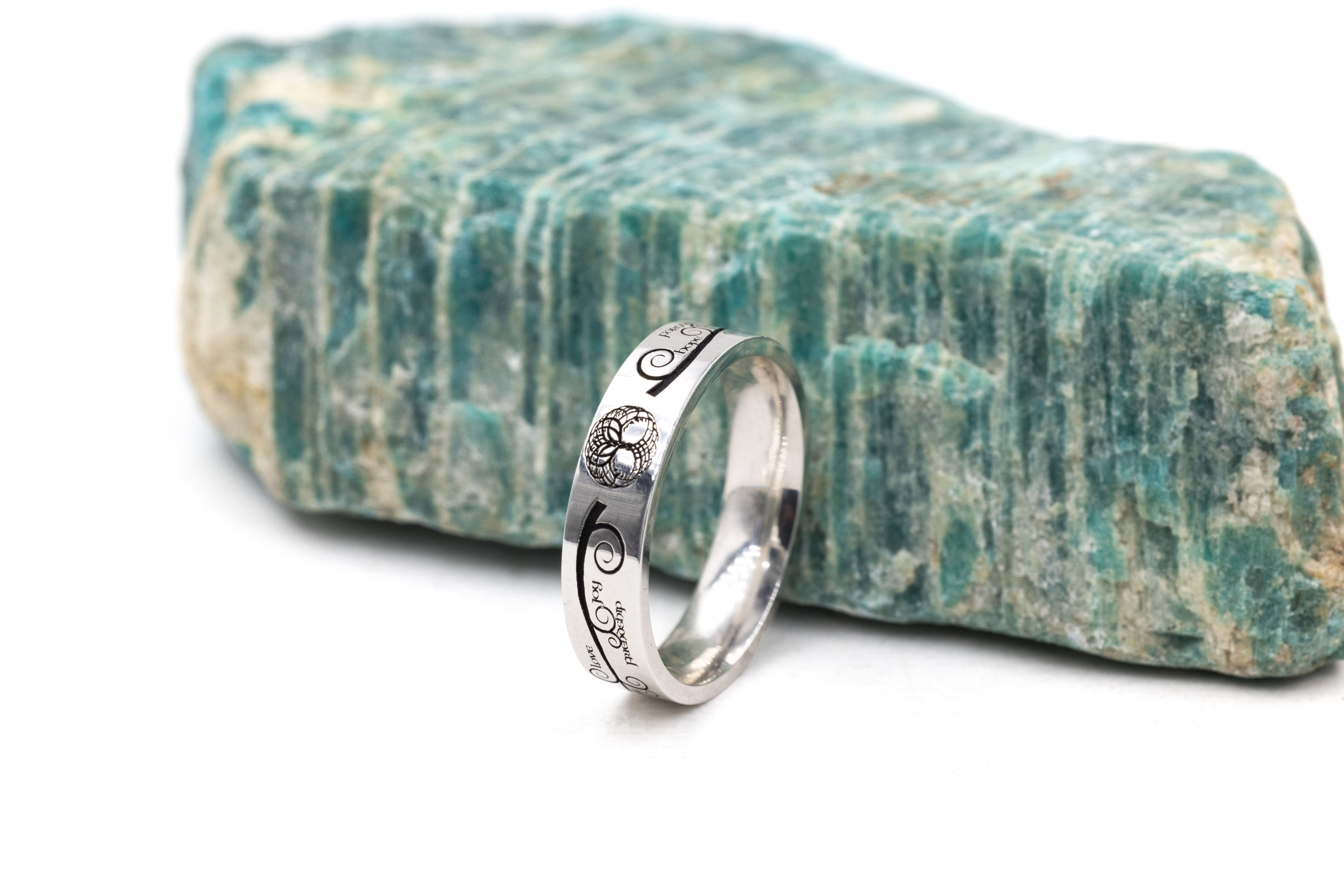 Gorgeous Sterling Silver Tree of Life 5.2mm Ring. Side View.