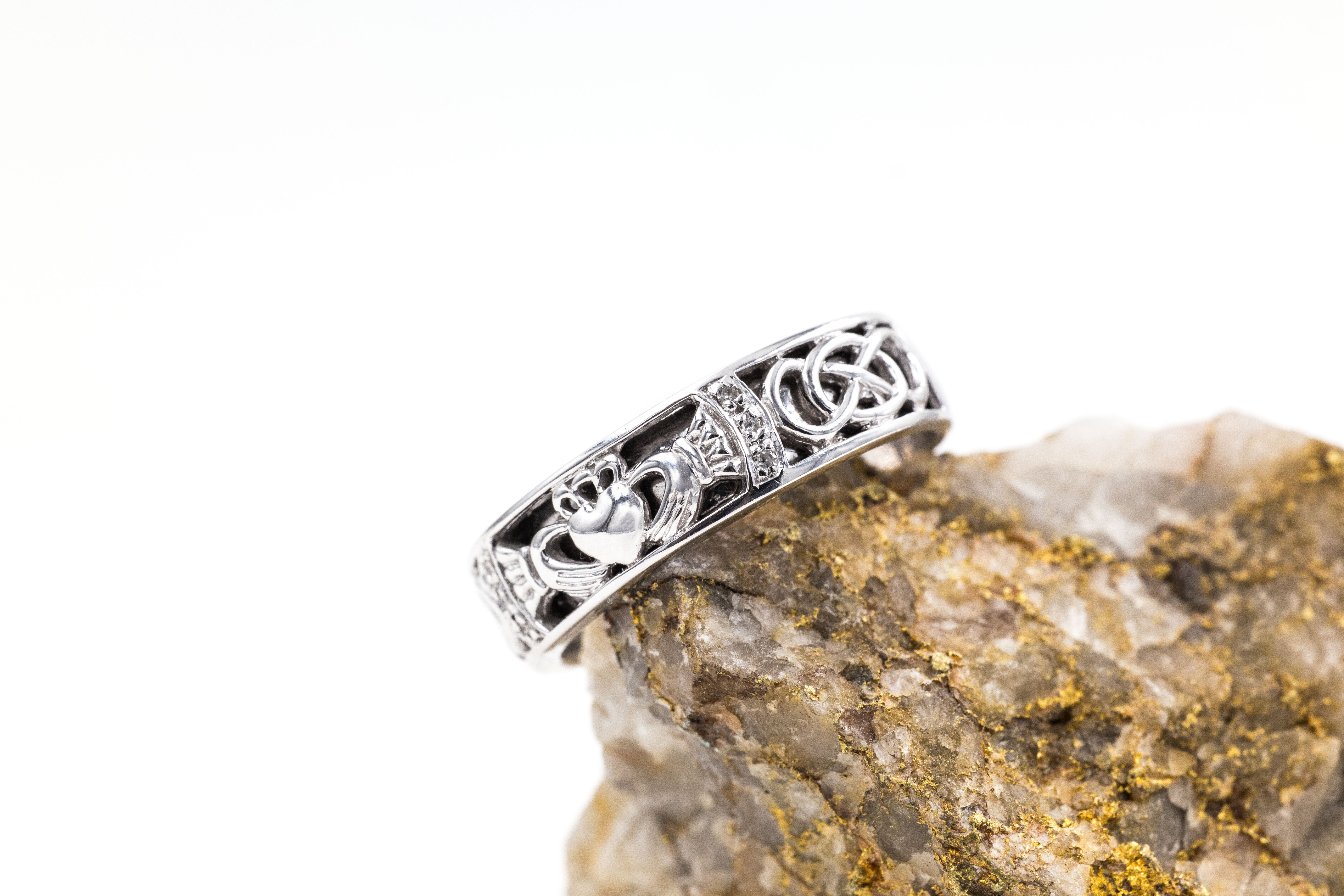 Authentic 14K White Gold Claddagh & Celtic Knot 5.0mm Ring For Men