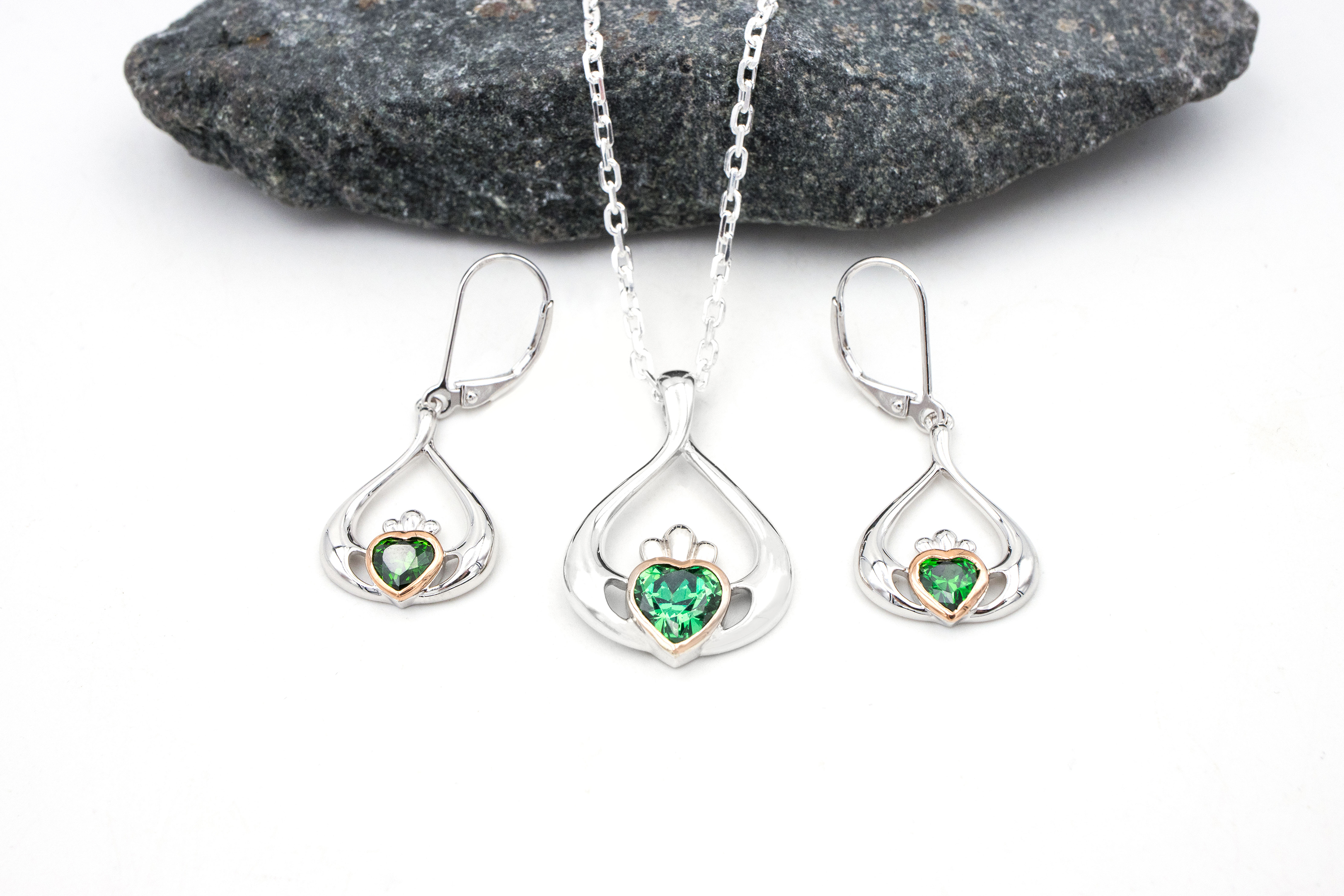 Claddagh & Irish Gold - Pendant and Matching Earrings