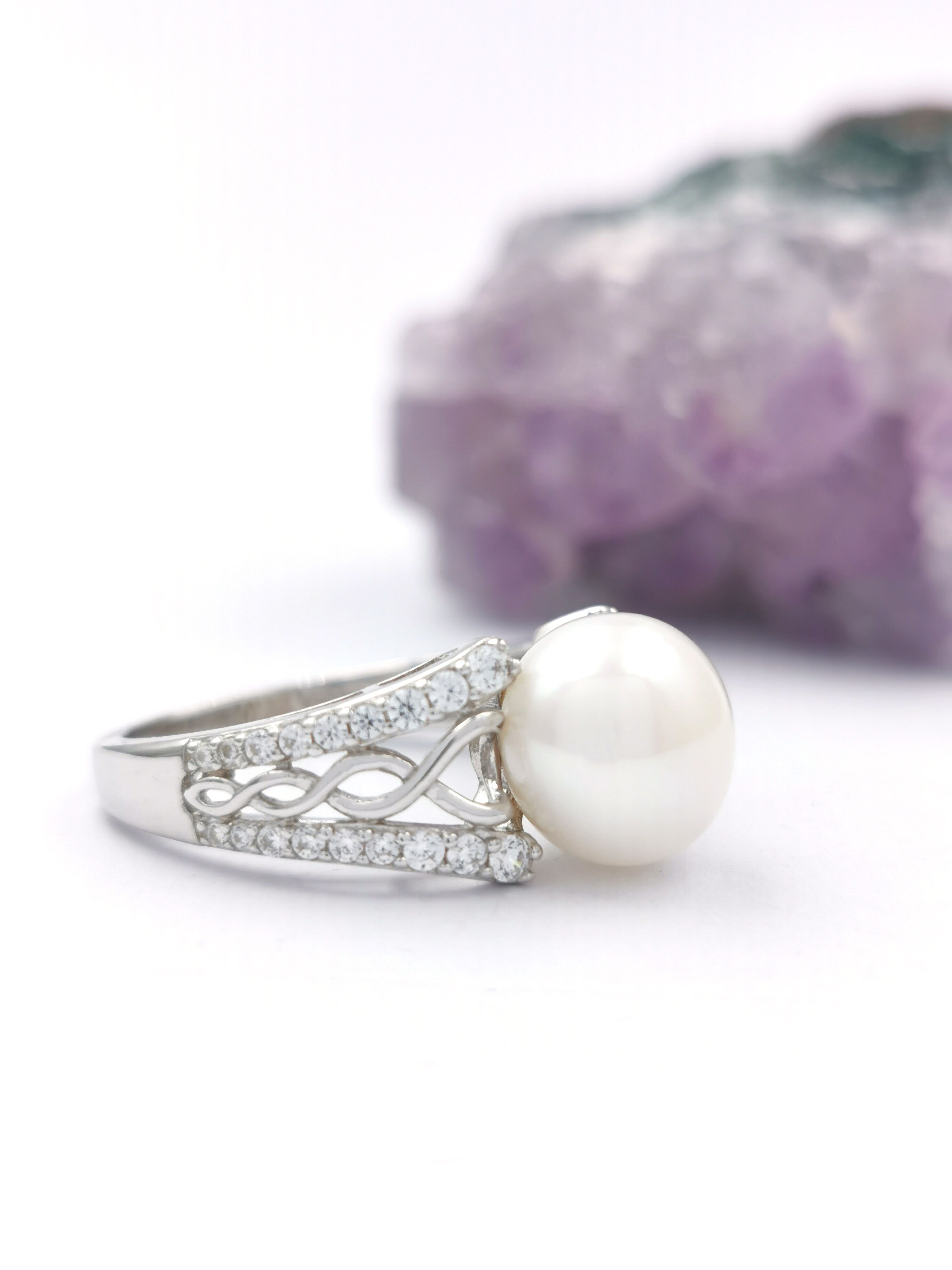 Gorgeous Sterling Silver Celtic Knot Ring For Women