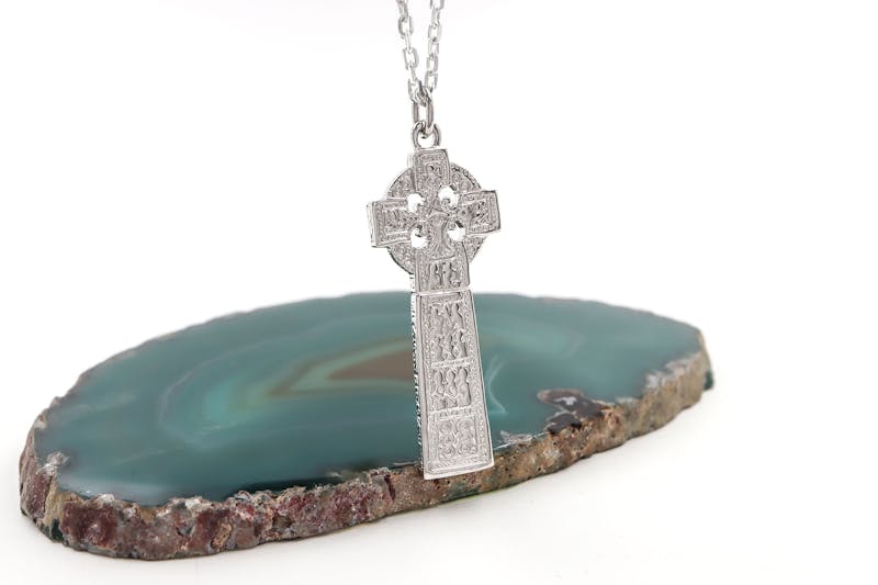 Attractive Sterling Silver Celtic Cross Necklace For Men