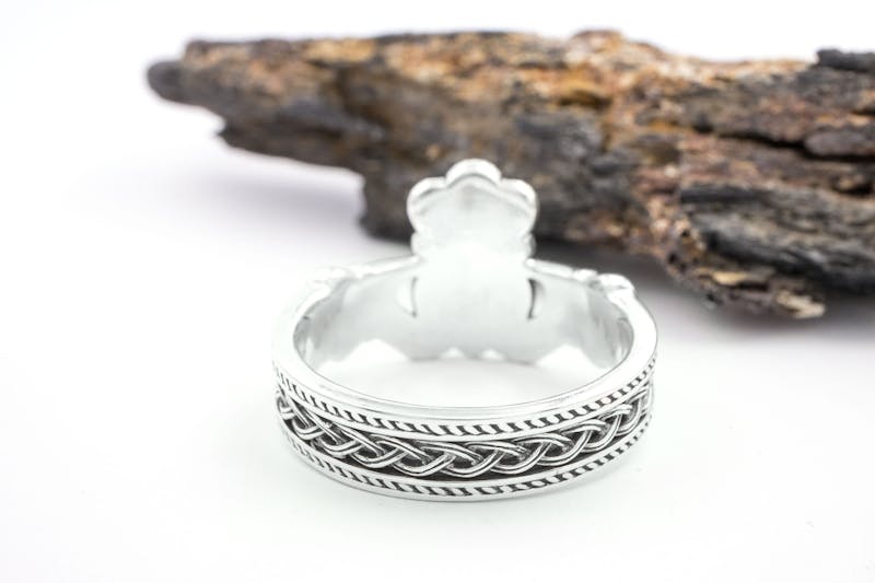 Mens Claddagh Gift Set in Sterling Silver With a Oxidized Finish