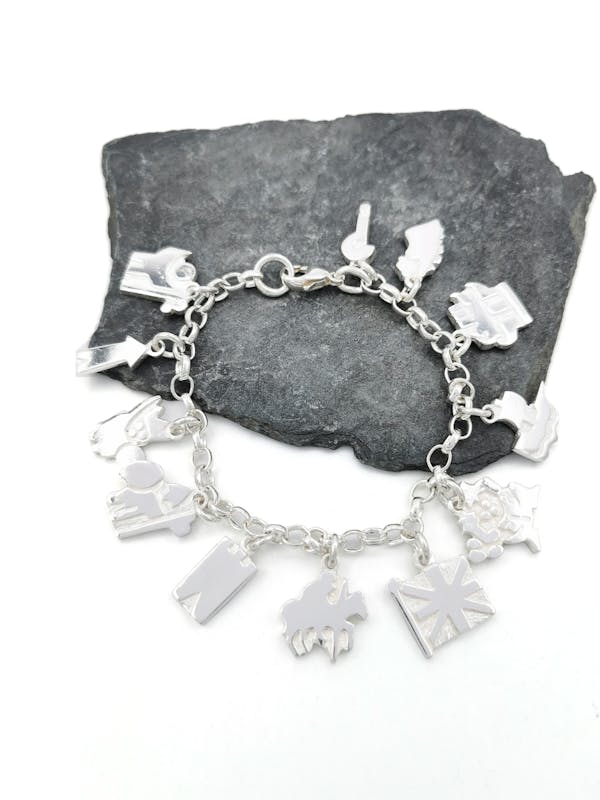 Womens Polished History Of Ireland Bracelet in Real Sterling Silver