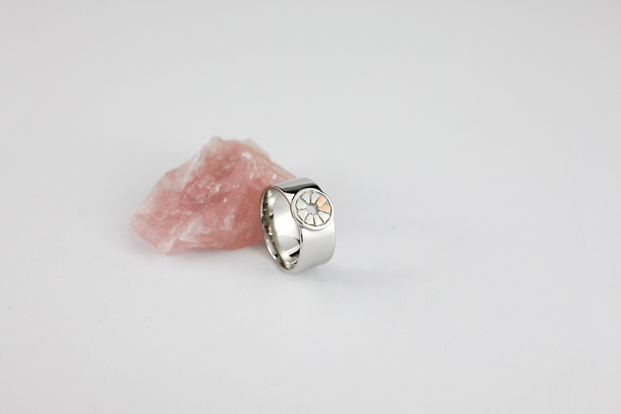 Gorgeous Sterling Silver & Yellow Gold Irish Gold Ring For Women