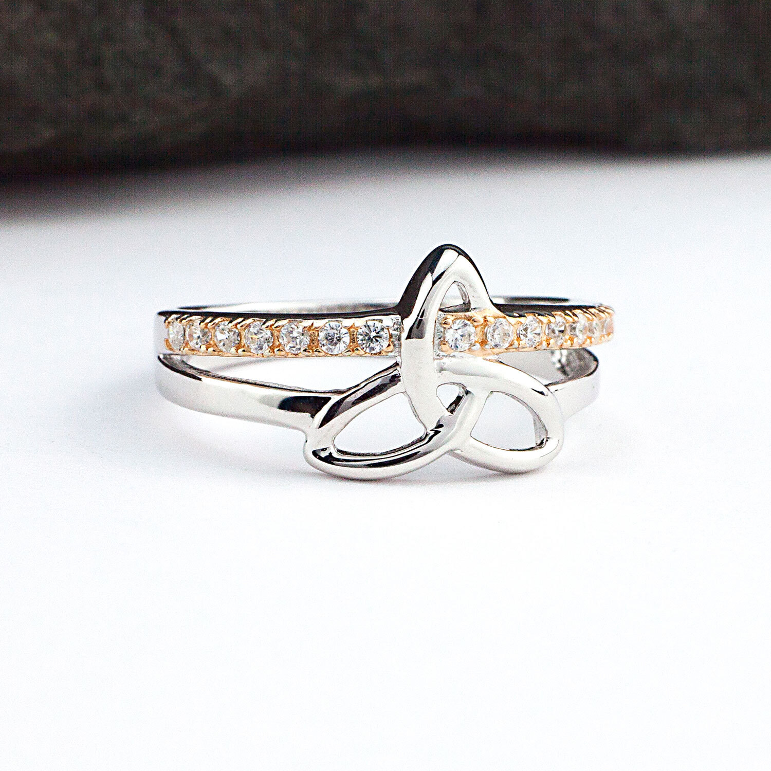 Womens Striking Sterling Silver Trinity Knot Ring