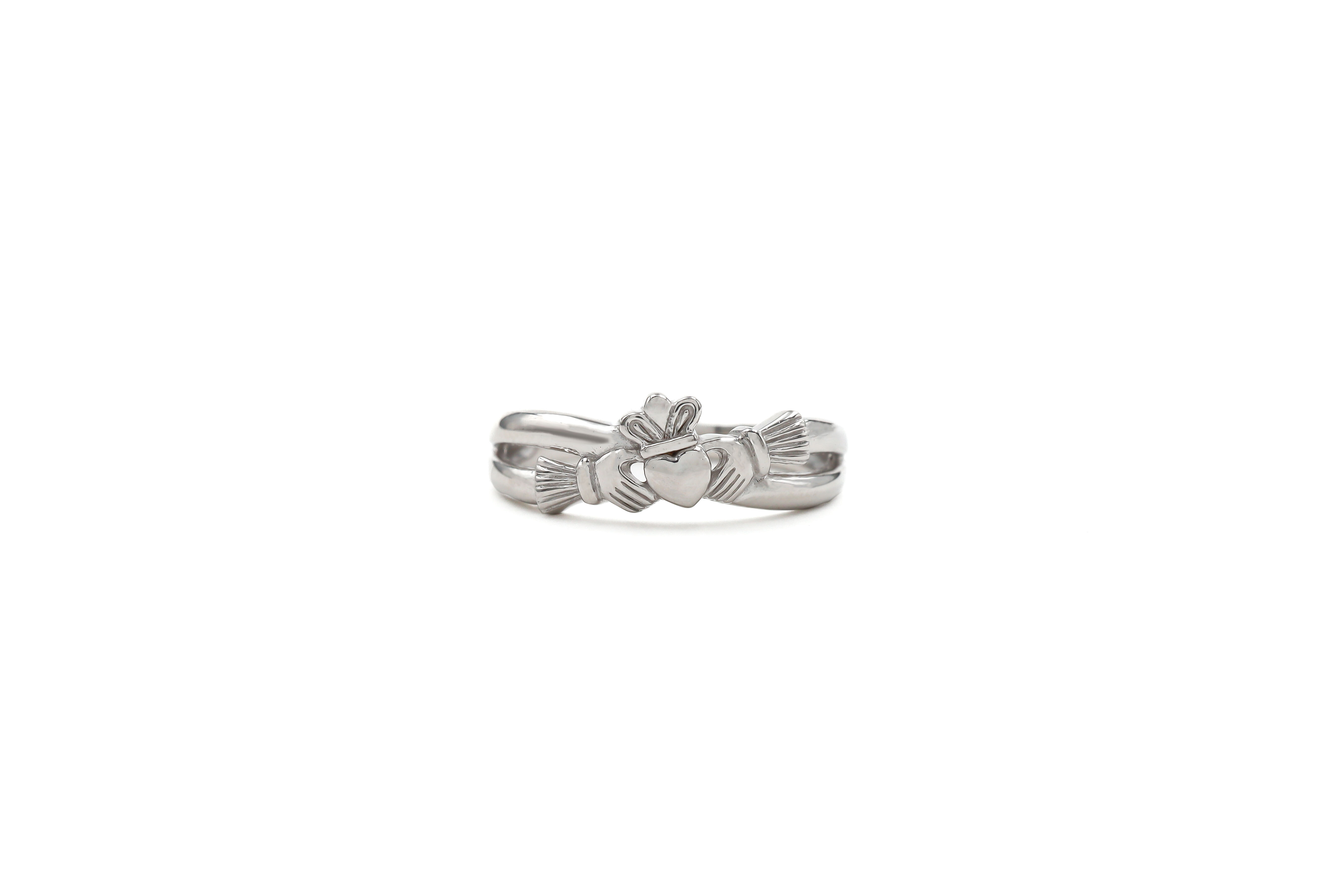 Sterling Silver Kiss Claddagh Ring Sku 1252 white background