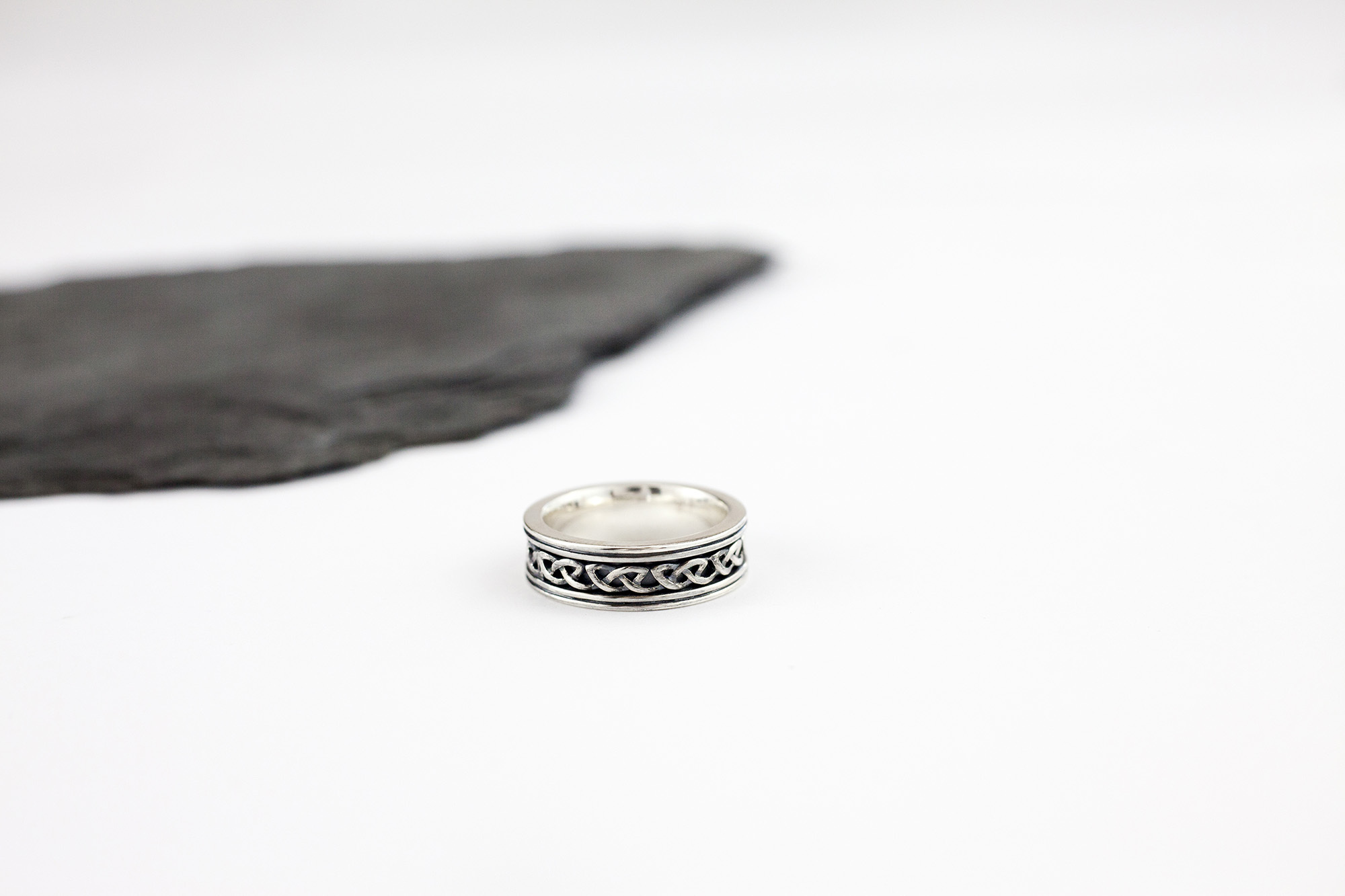 Mens Celtic Knot 6.0mm Ring in Sterling Silver With a Oxidized Finish