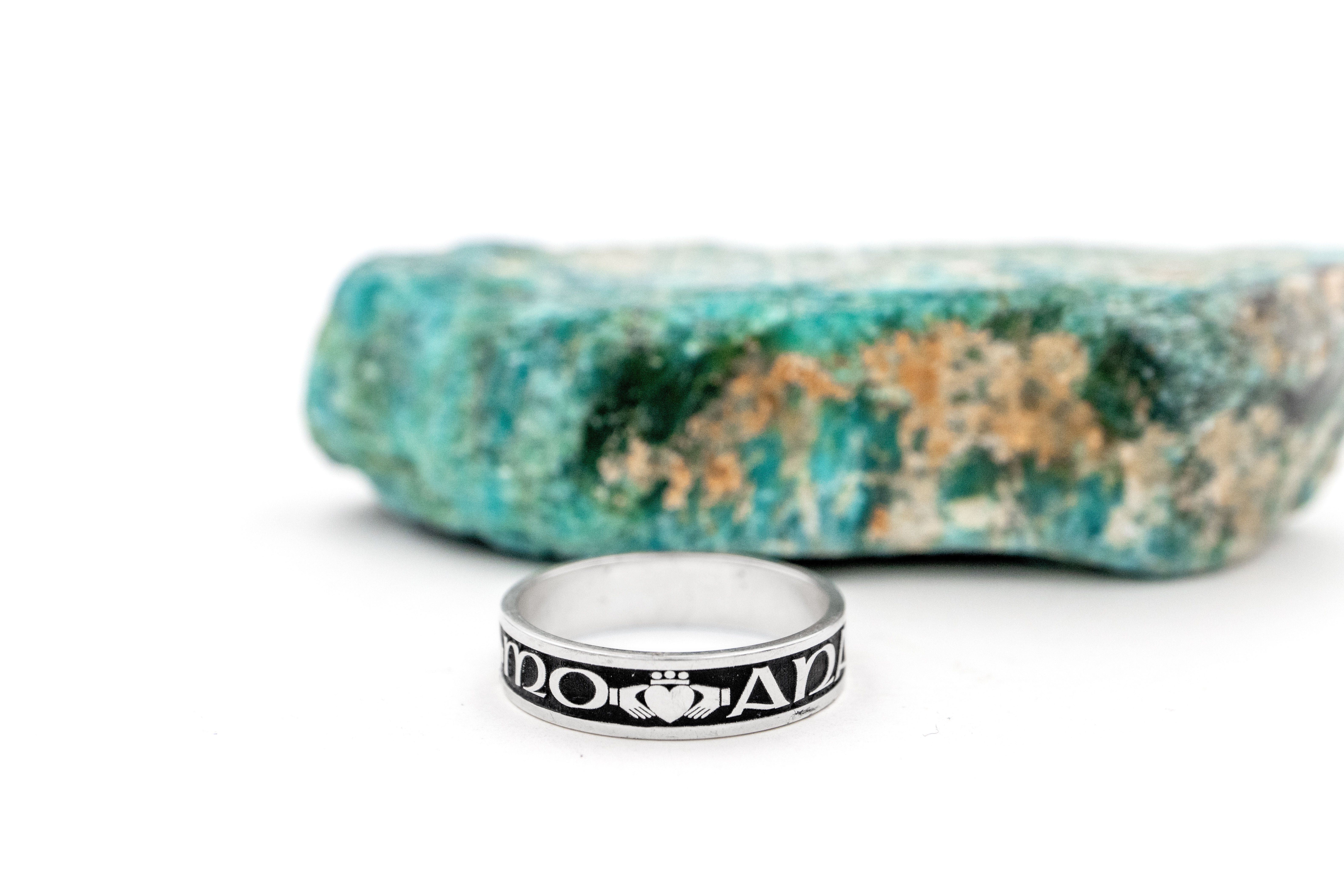 Womens Gorgeous Oxidized Sterling Silver Mo Anam Cara 5.0mm Ring