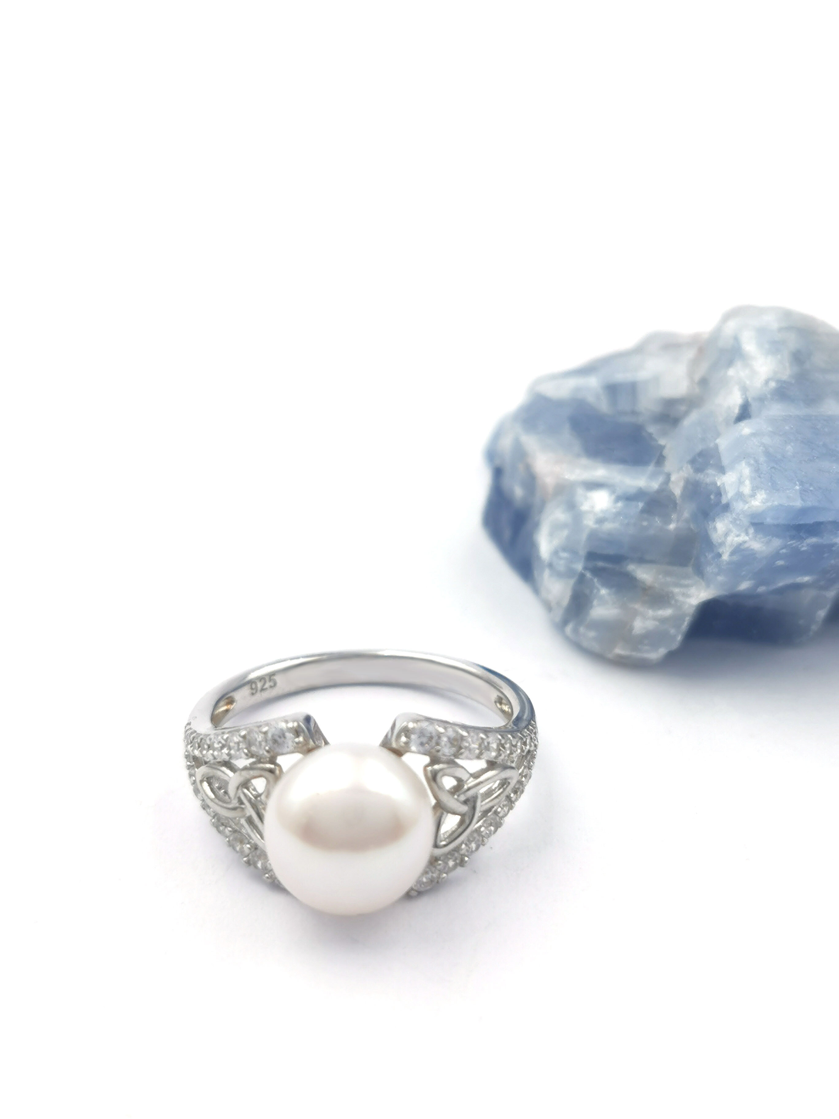 Attractive Sterling Silver Trinity Knot Ring For Women