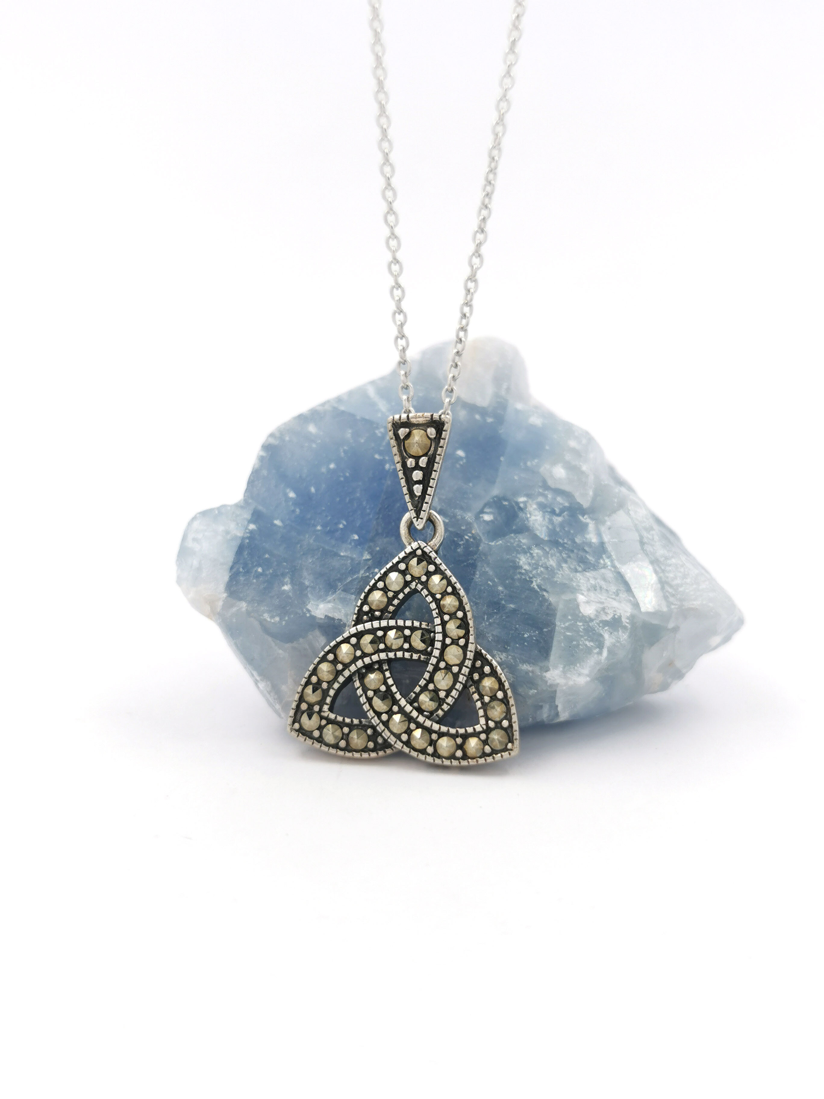 Attractive Sterling Silver Trinity Knot Gift Set For Women