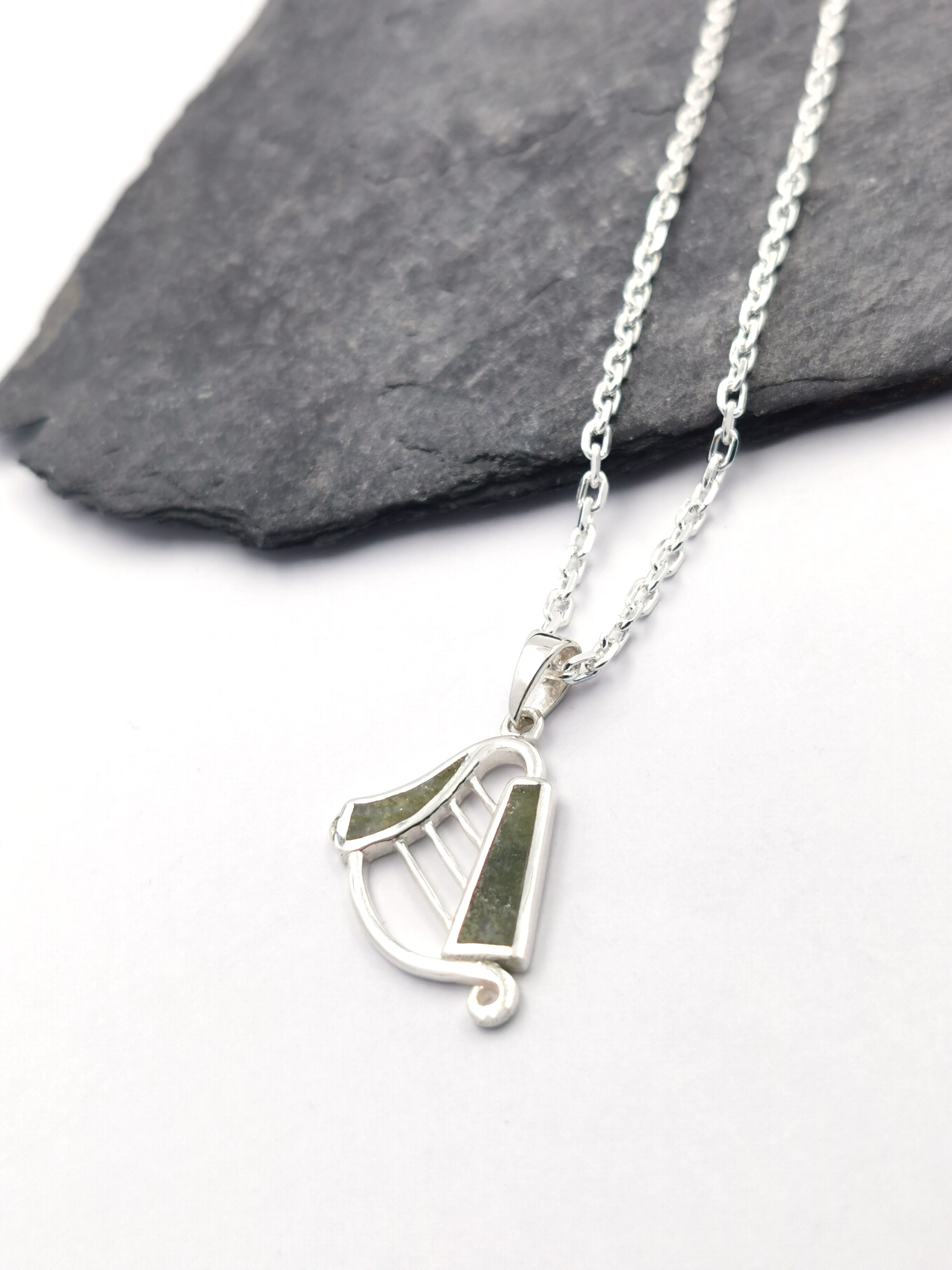 Irish Harp & Connemara Marble - Show on Light Cable Chain