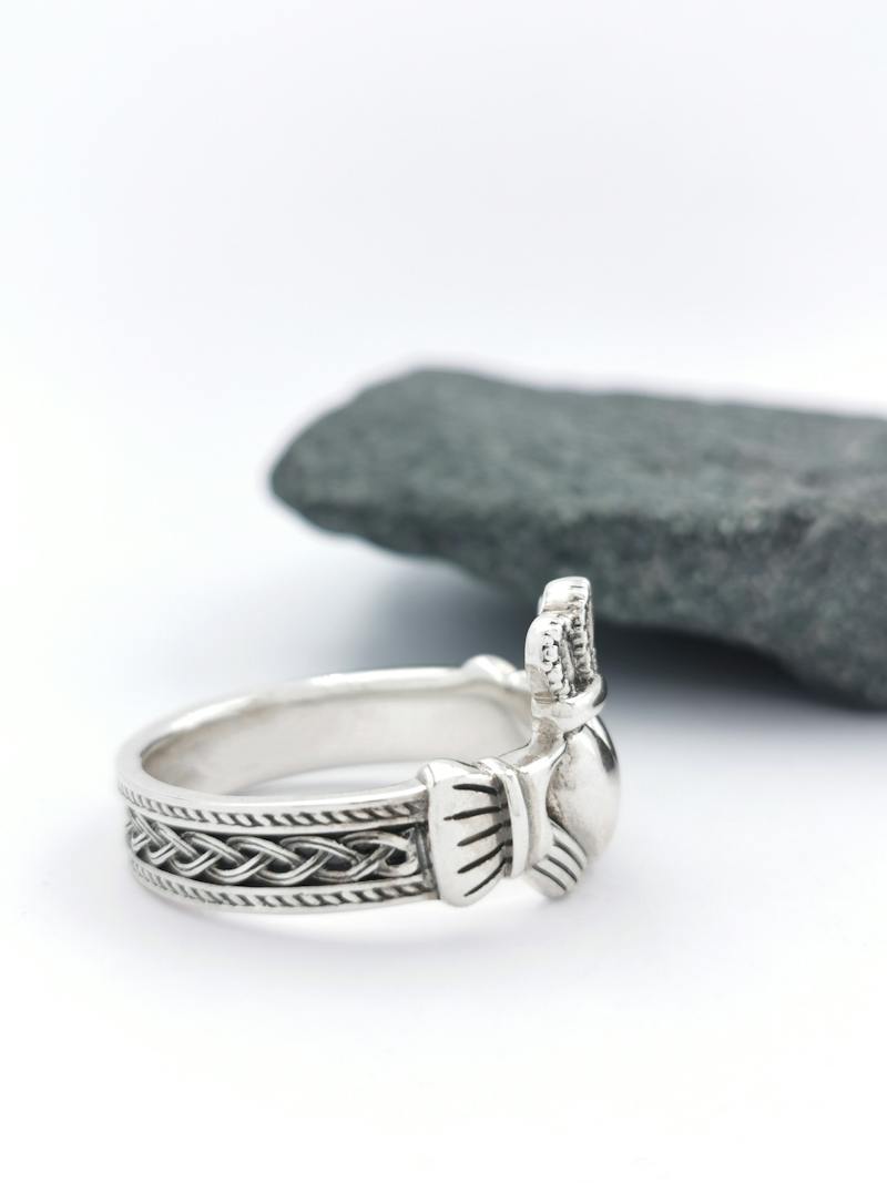 Gents Sterling Silver Trinity Knot Cufflinks Gents Sterling Silver Trinity Knot Cufflinks