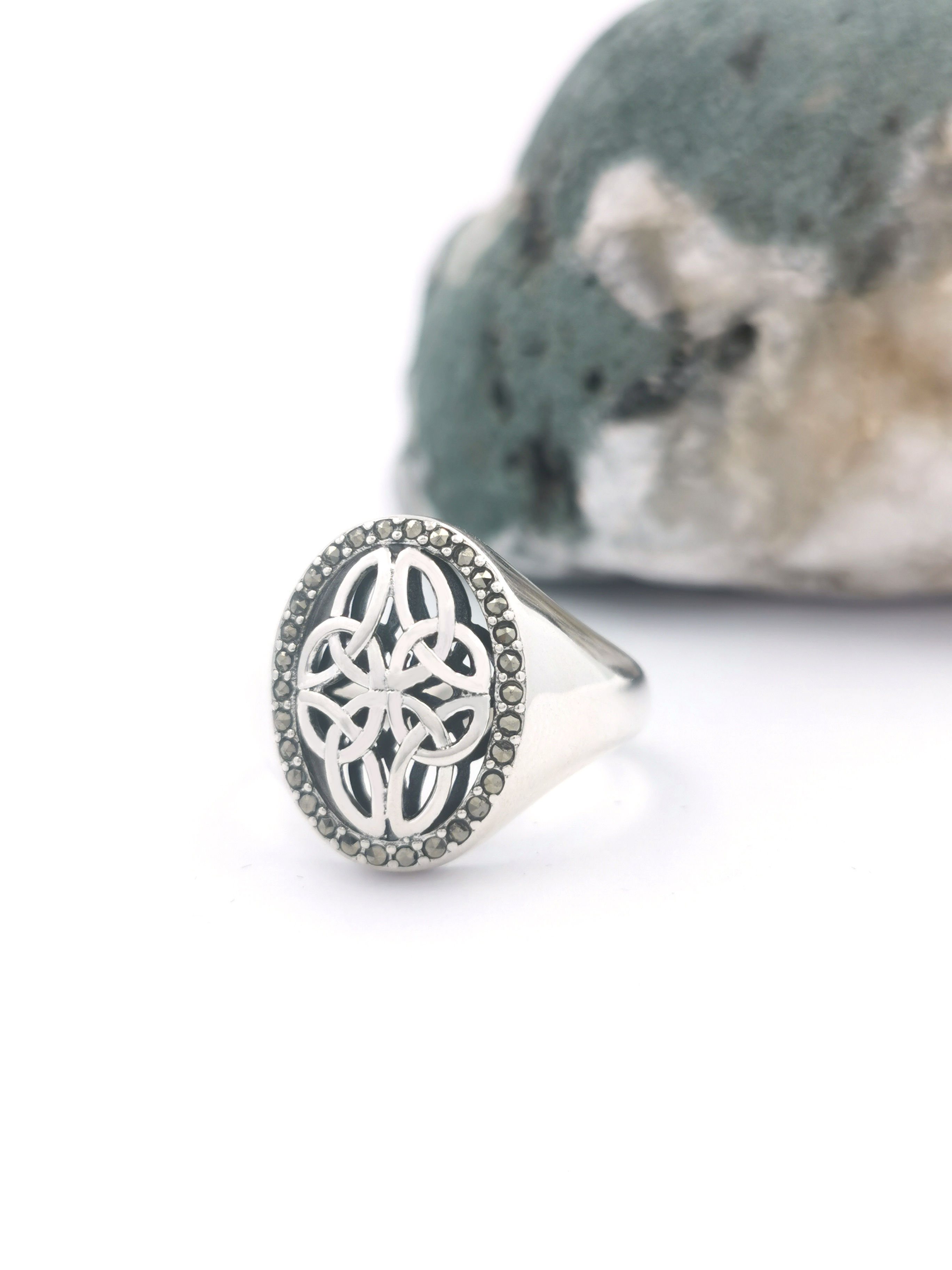 Gorgeous Sterling Silver Trinity Knot Ring For Women. Side View.