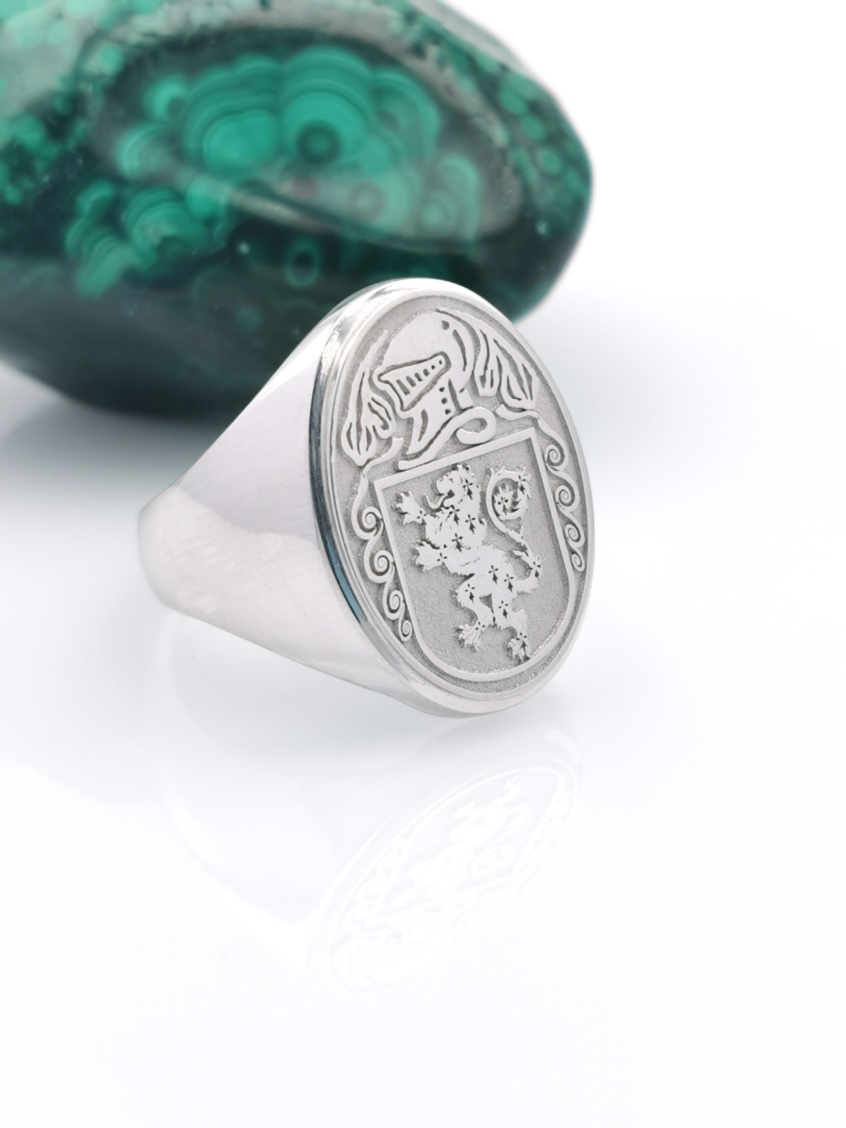 Womens Family Crest 14.8mm Ring in 14K White Gold