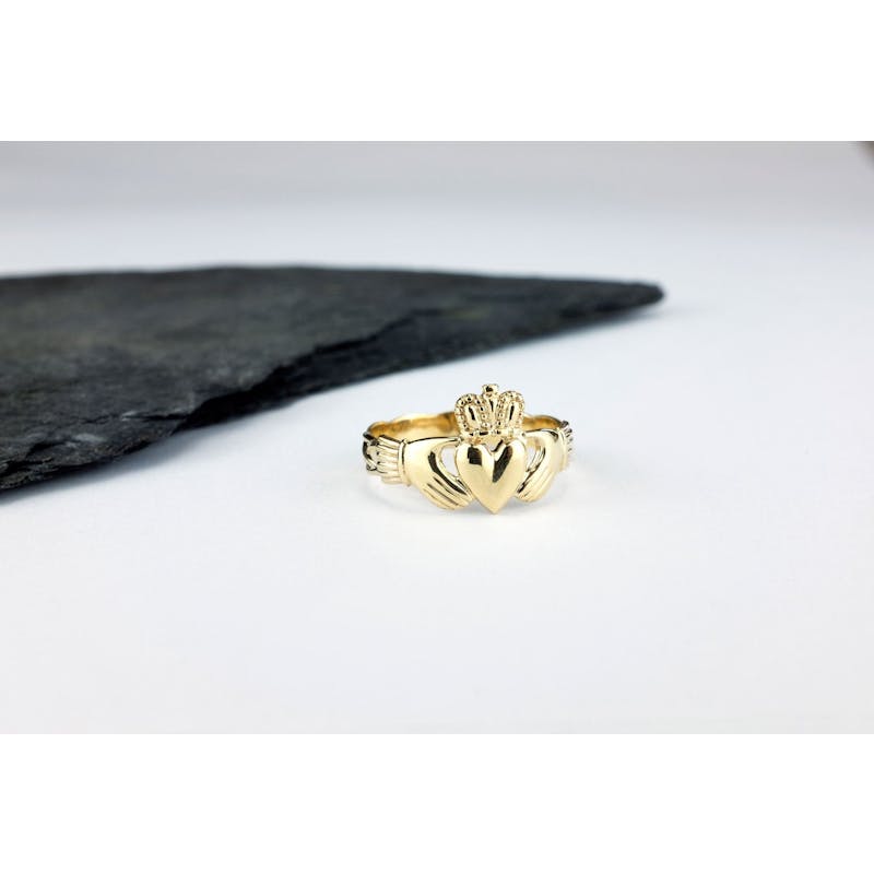 10k Gold Ladies Claddagh Ring with Celtic Braid Band