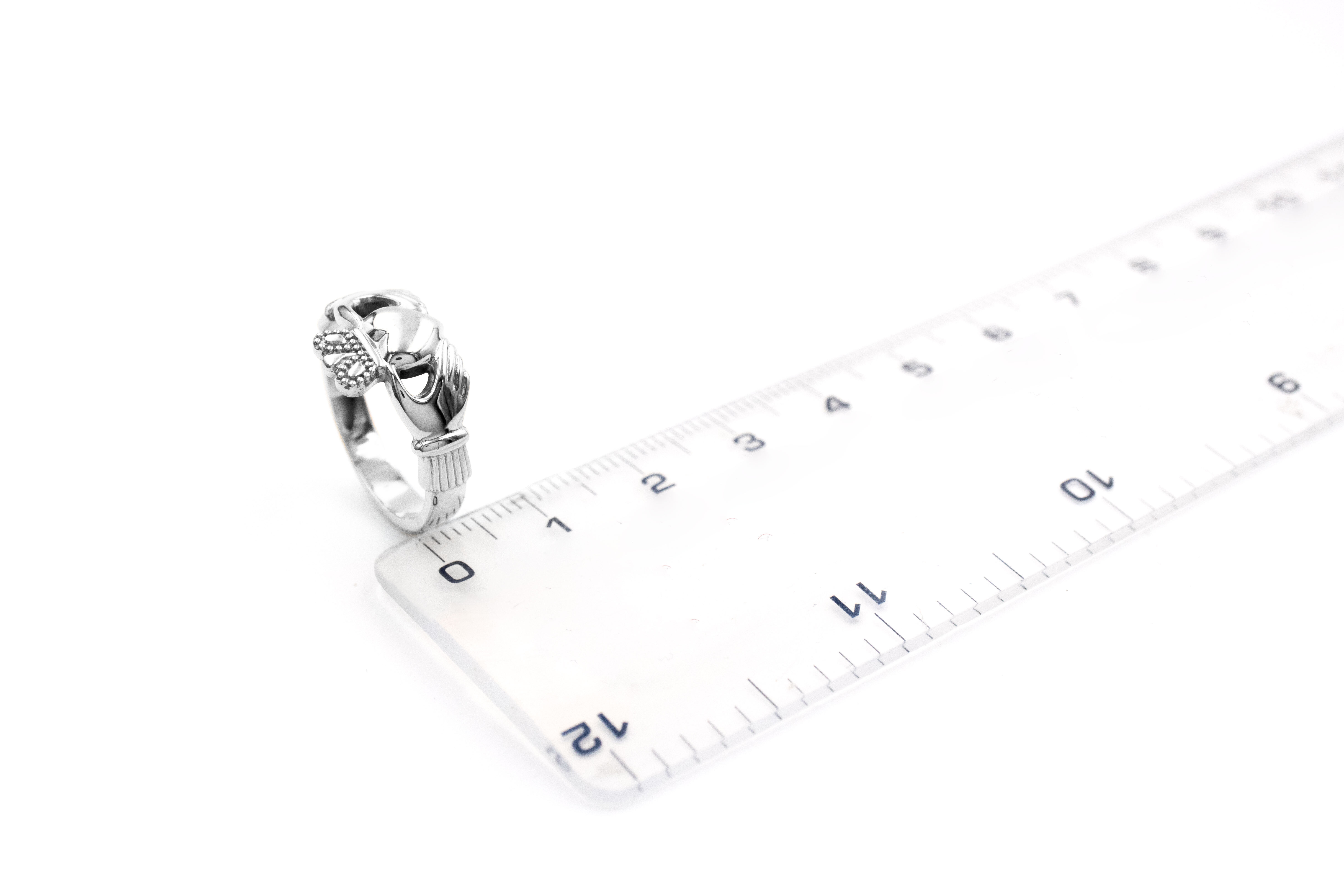 Womens Sterling Silver Claddagh Ring. Picture For Scale.