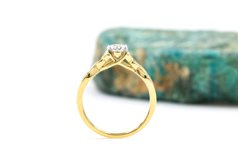 Womens 18K Yellow Gold Trinity Knot Ring