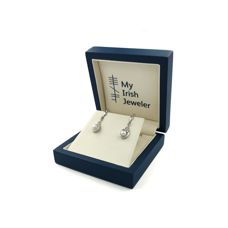 Womens Trinity Knot Gift Set in Sterling Silver. In Luxury Packaging.