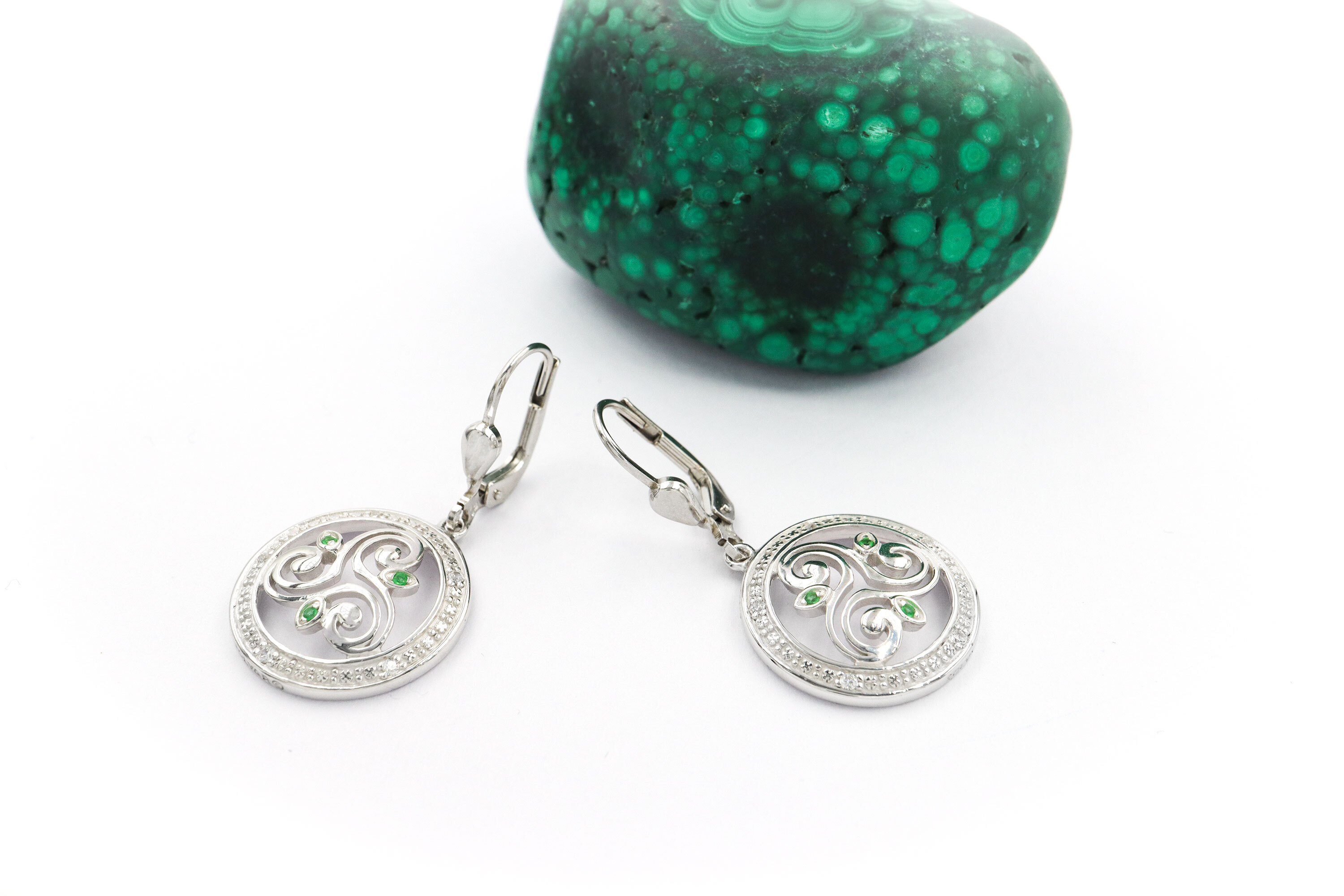 Attractive Sterling Silver Triskele & Newgrange Earrings For Women