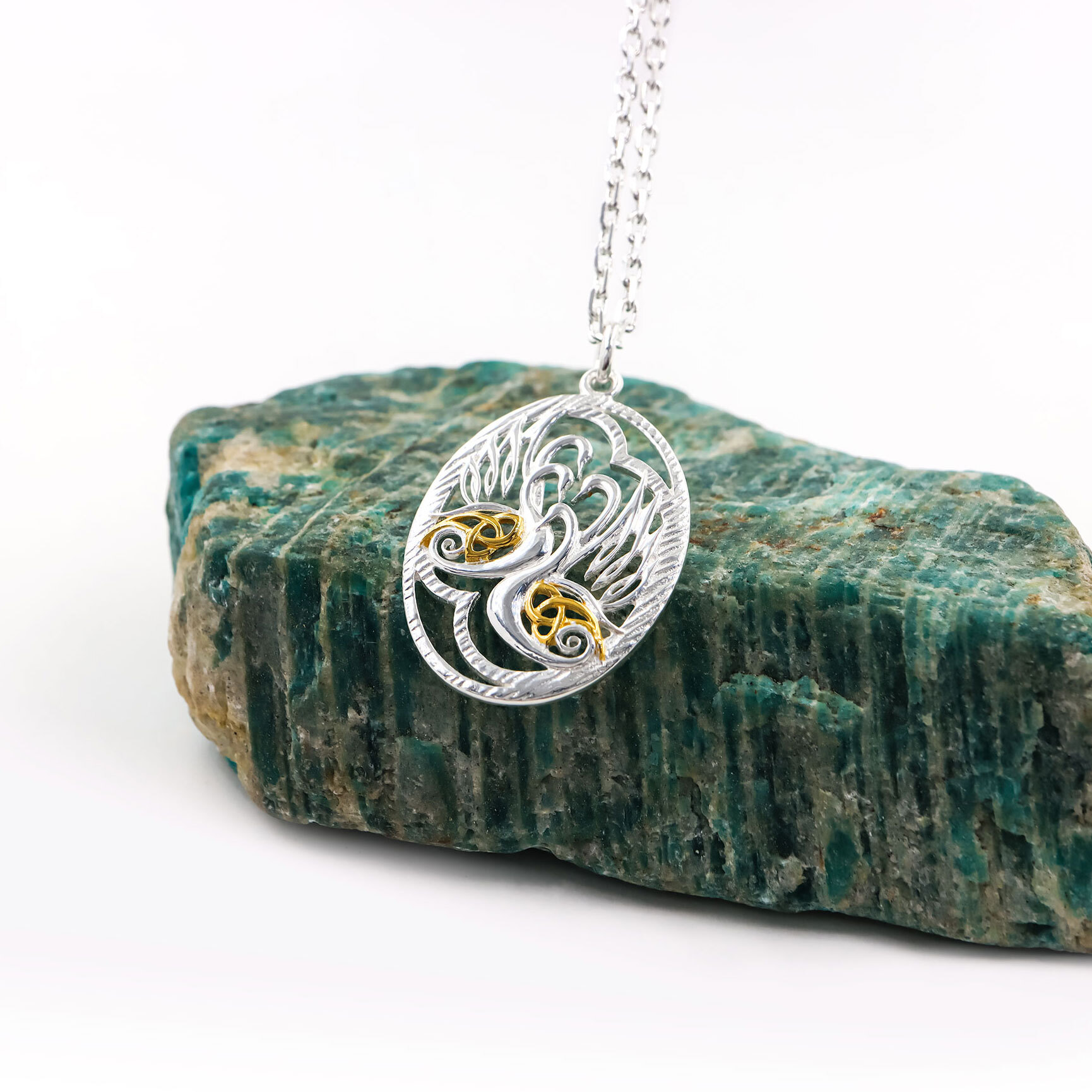 Womens Sterling Silver Children of Lir Necklace