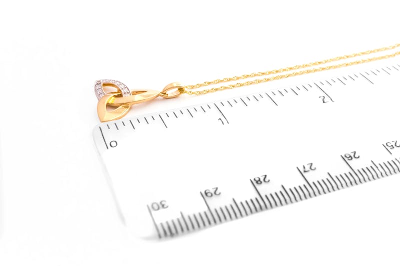 Luxurious Yellow Gold Trinity Knot Necklace For Women