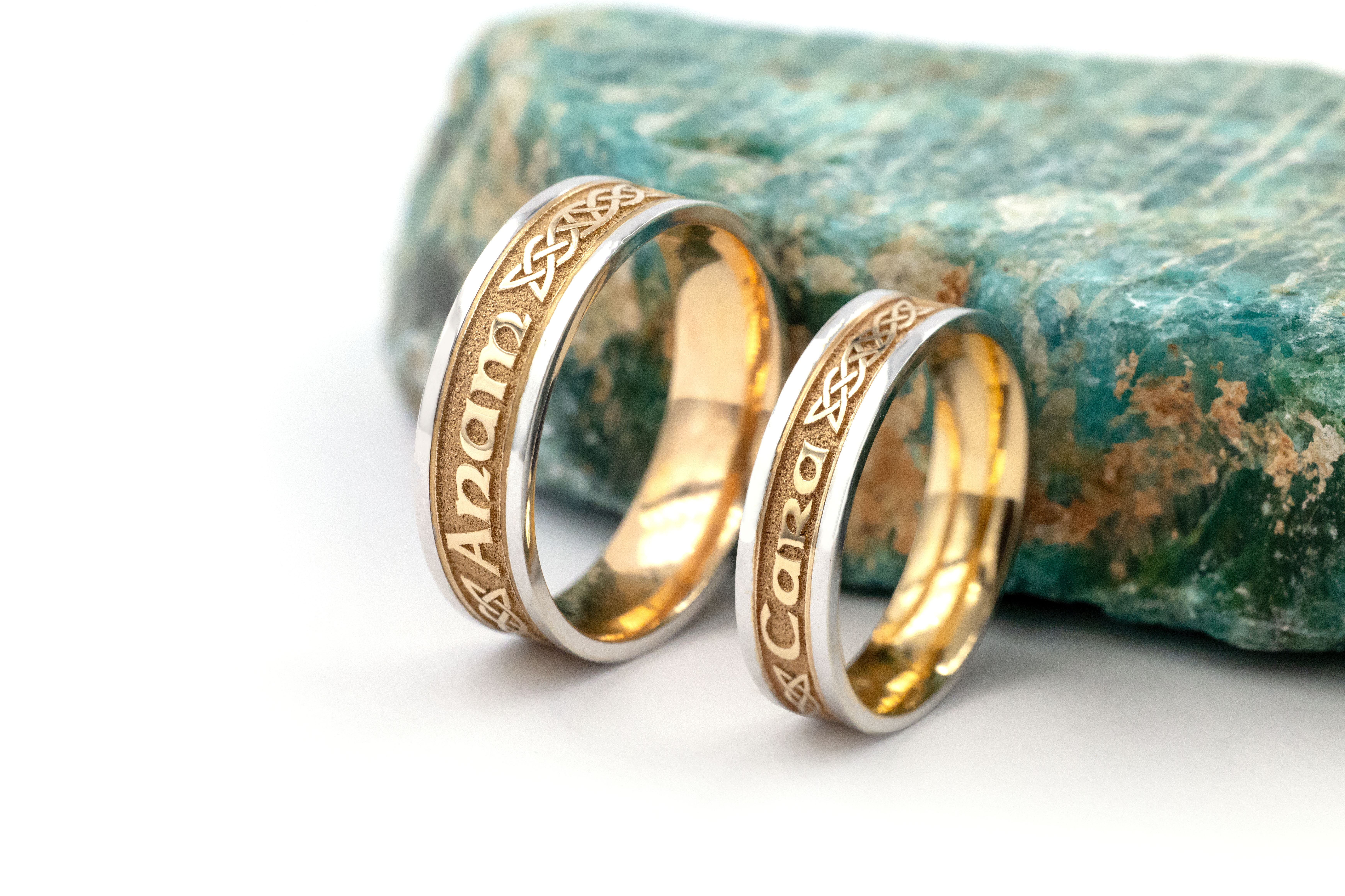 Gorgeous 10K Yellow Gold & White Gold Mo Anam Cara & Gaelic & Celtic Knot 6.5mm Ring For Men