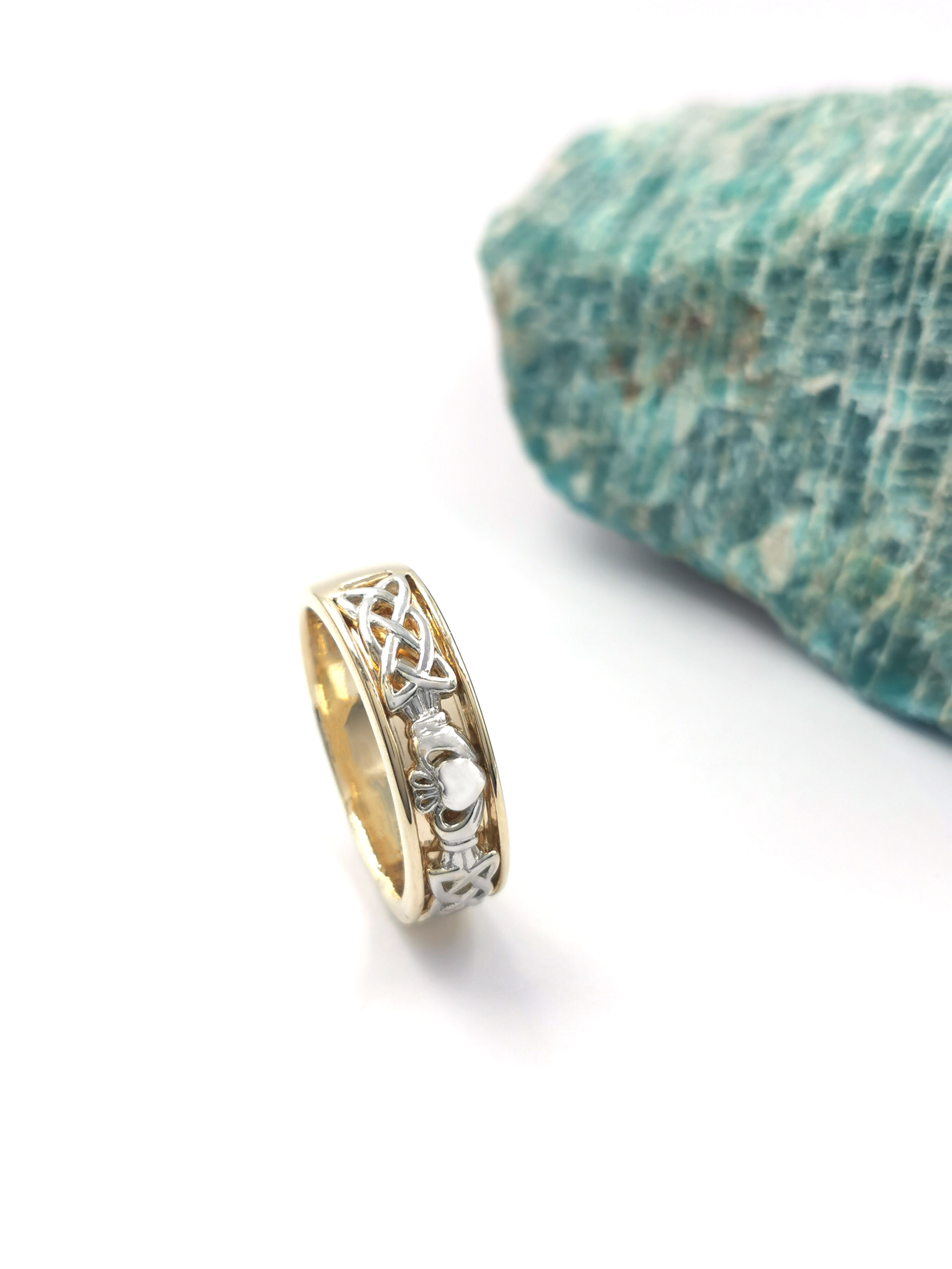 Attractive 14K Yellow Gold & White Gold Celtic Knot Ring For Men