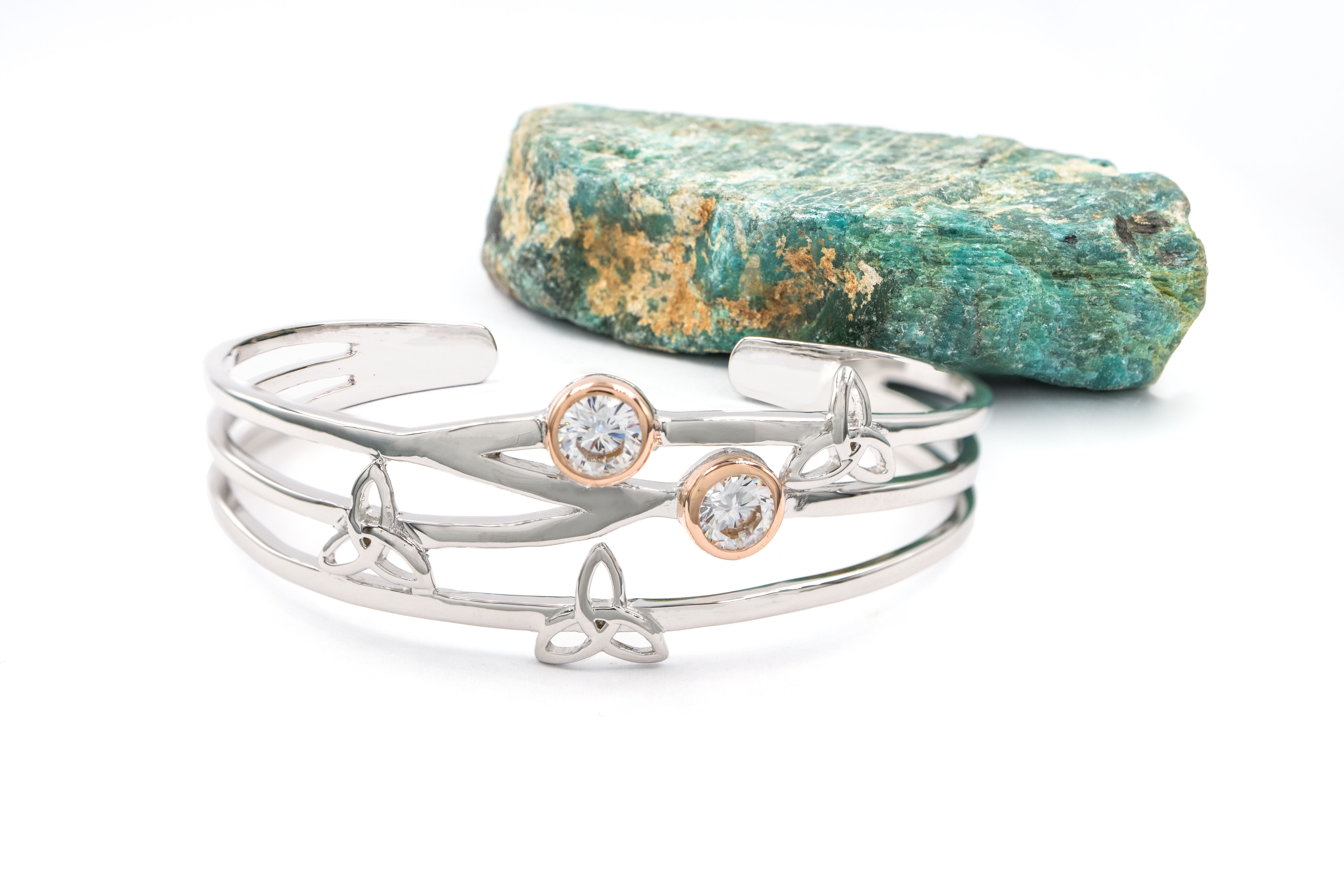 Womens Striking Sterling Silver Trinity Knot Gift Set