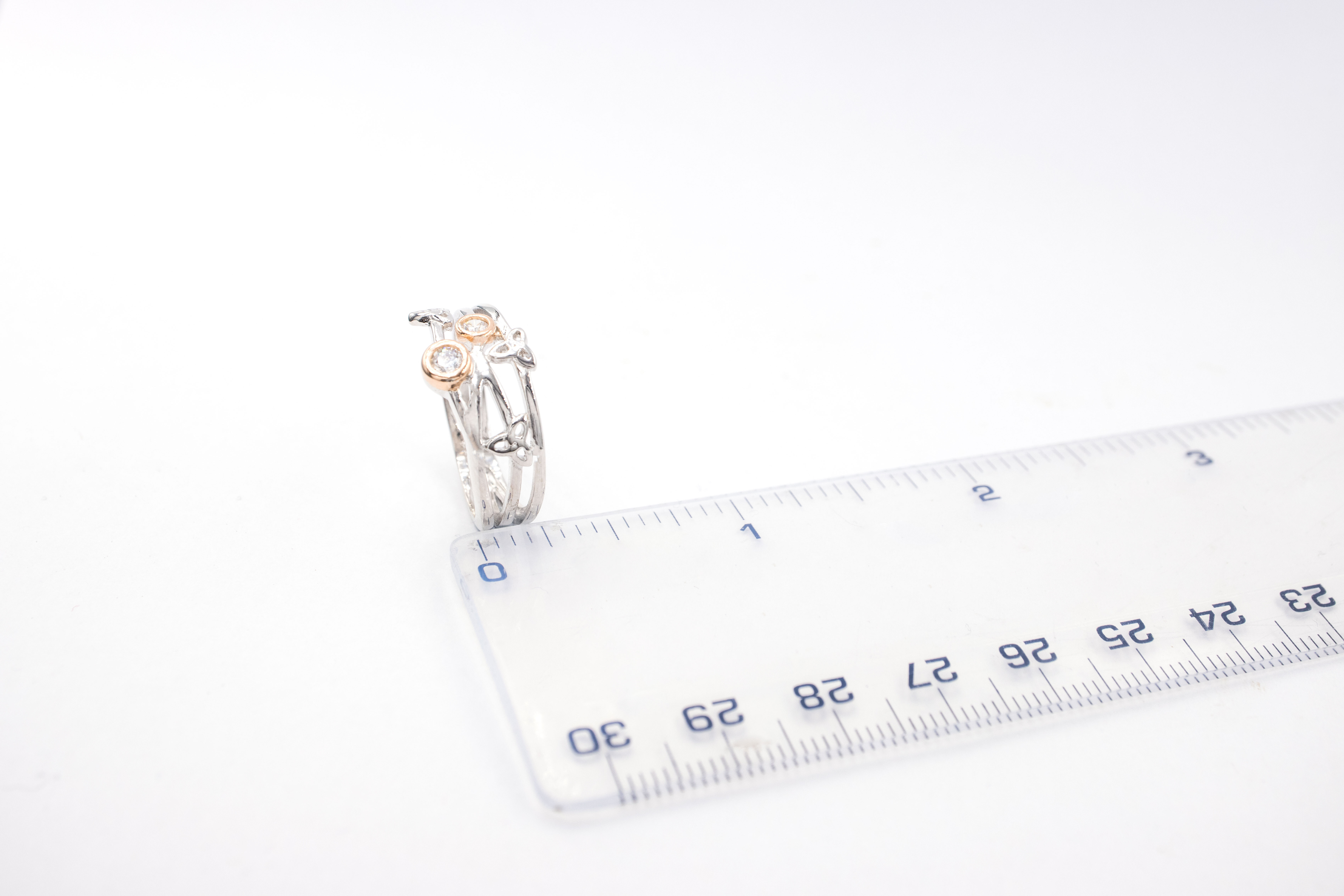 Womens Sterling Silver Trinity Knot Gift Set