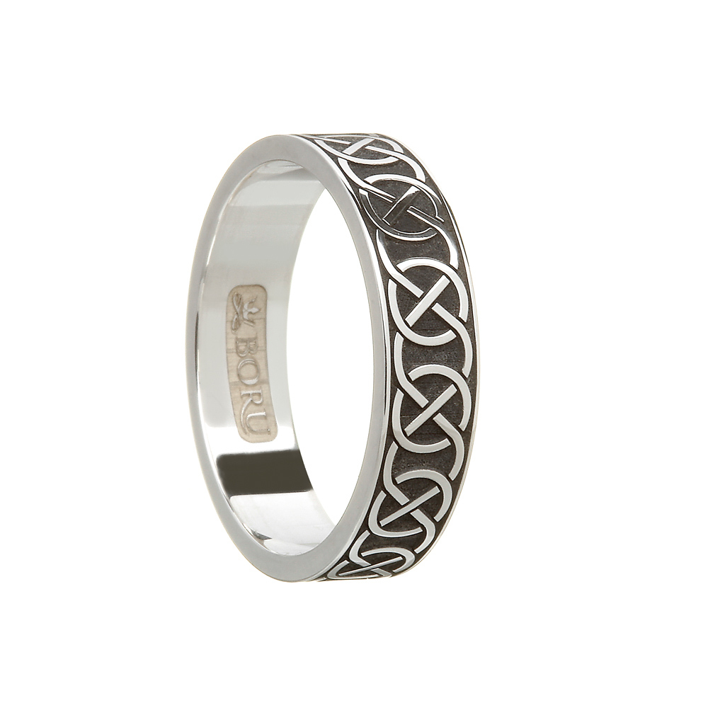 Irish Sterling Silver Celtic Knot Ring With a Oxidised Finish For Women